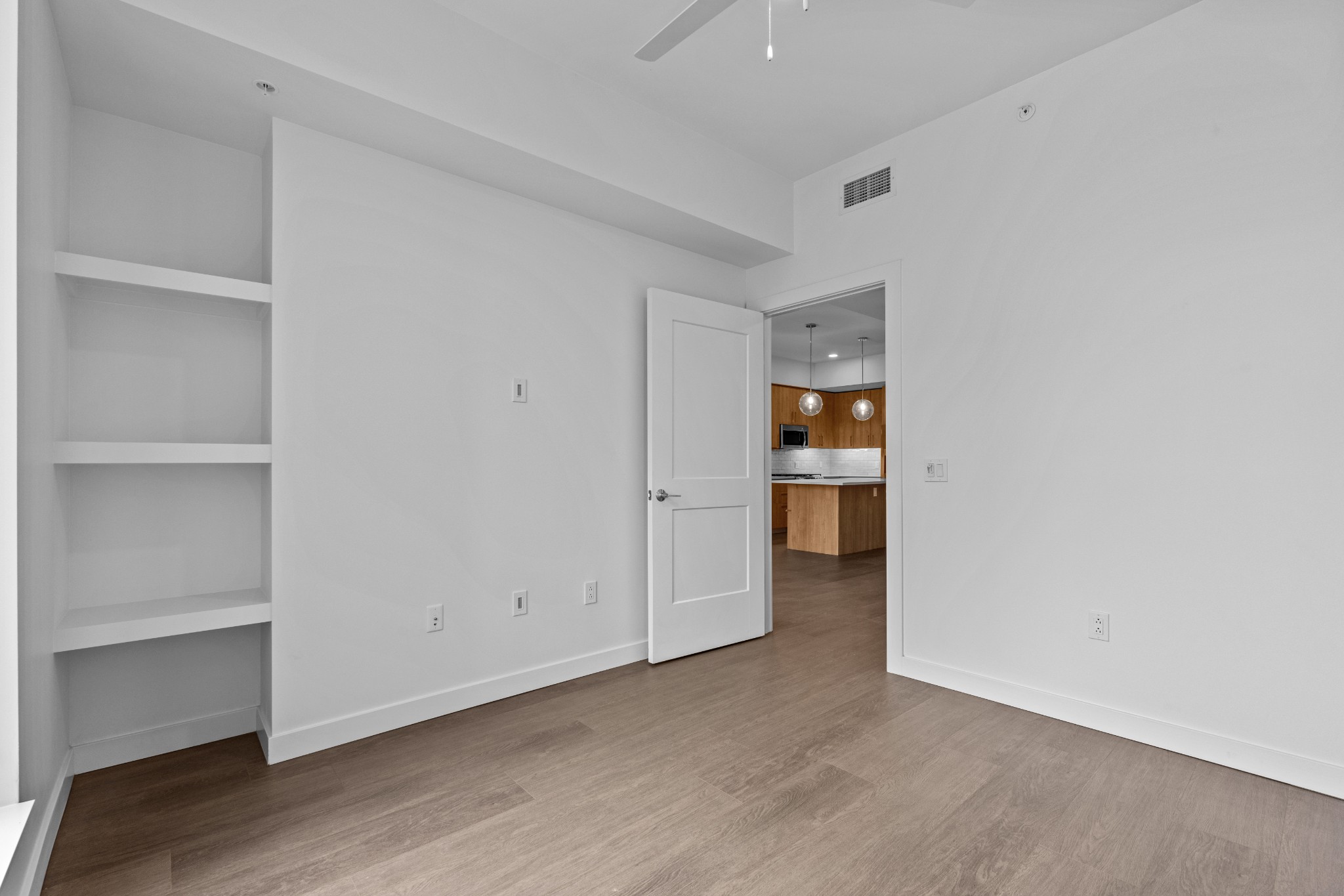 1212 Demonbreun St #2003 Nashville, TN 37203