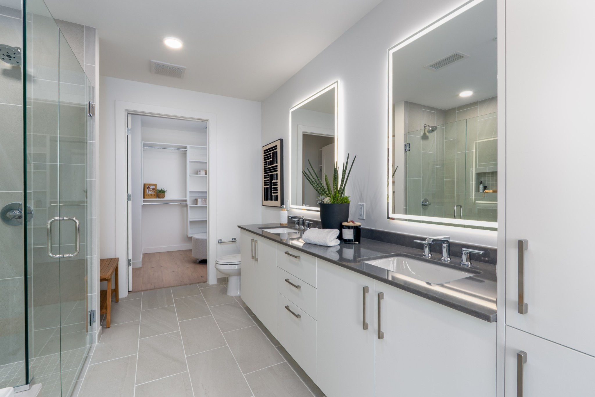 1212 Demonbreun St #AX (C) Nashville, TN 37203