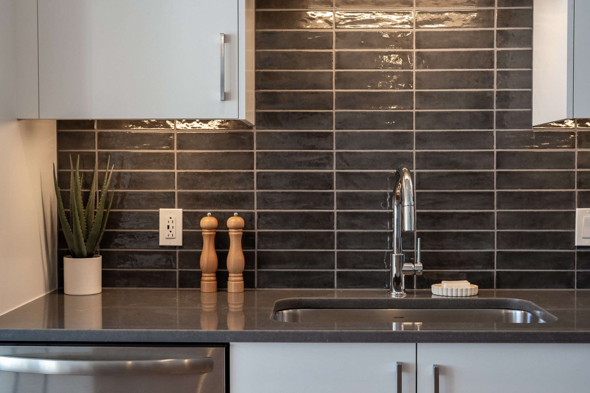 1212 Demonbreun St #AX (C) Nashville, TN 37203