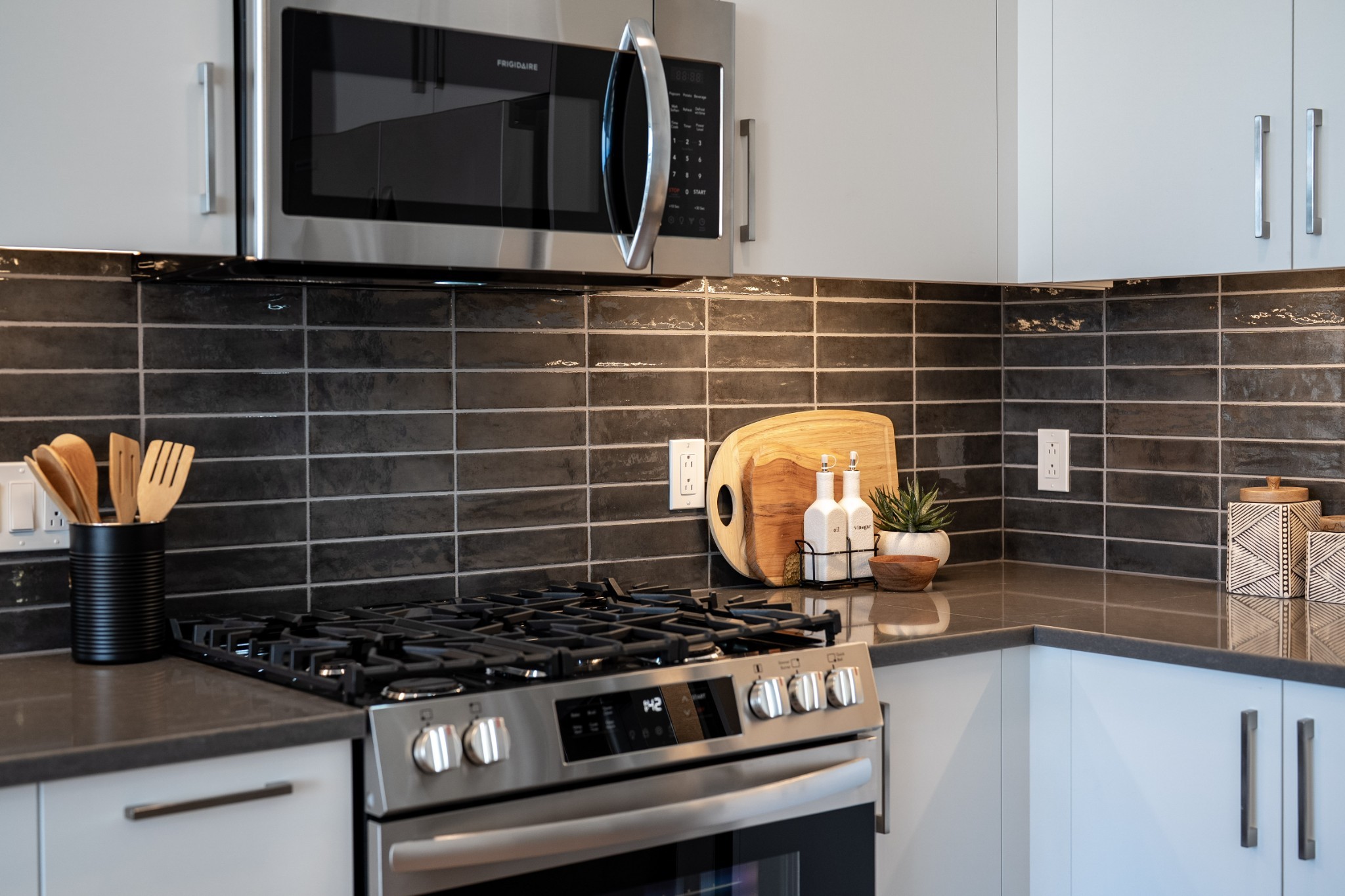 1212 Demonbreun St #AX (C) Nashville, TN 37203