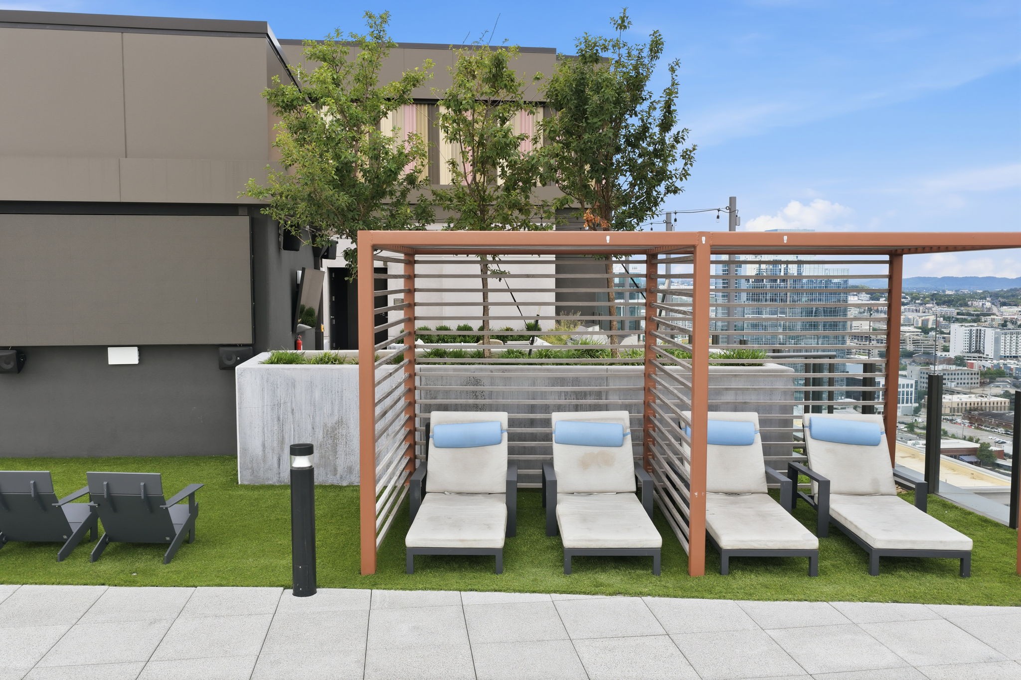 1212 Demonbreun St #1506 Nashville, TN 37203