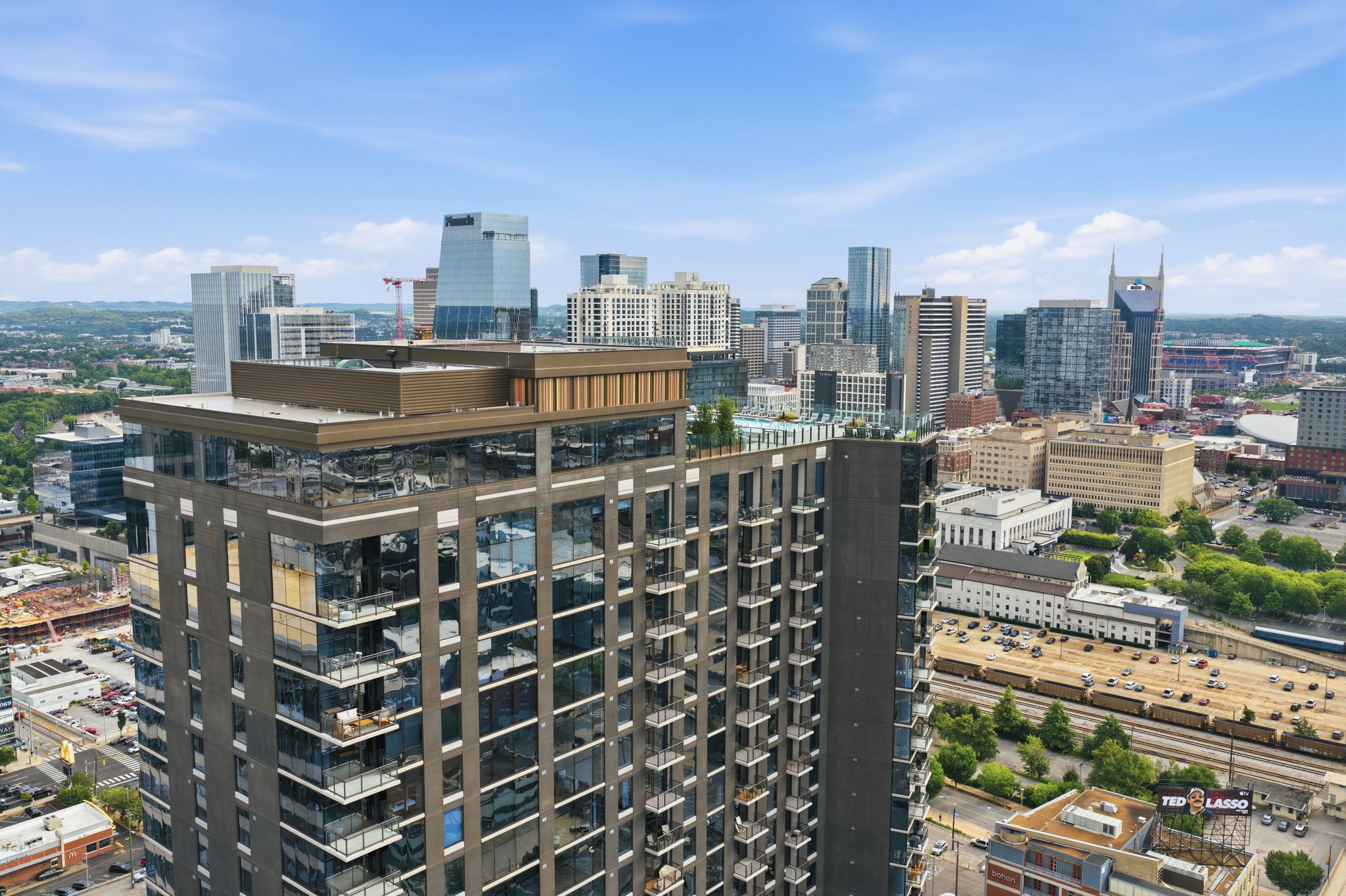 1212 Demonbreun St #1506 Nashville, TN 37203