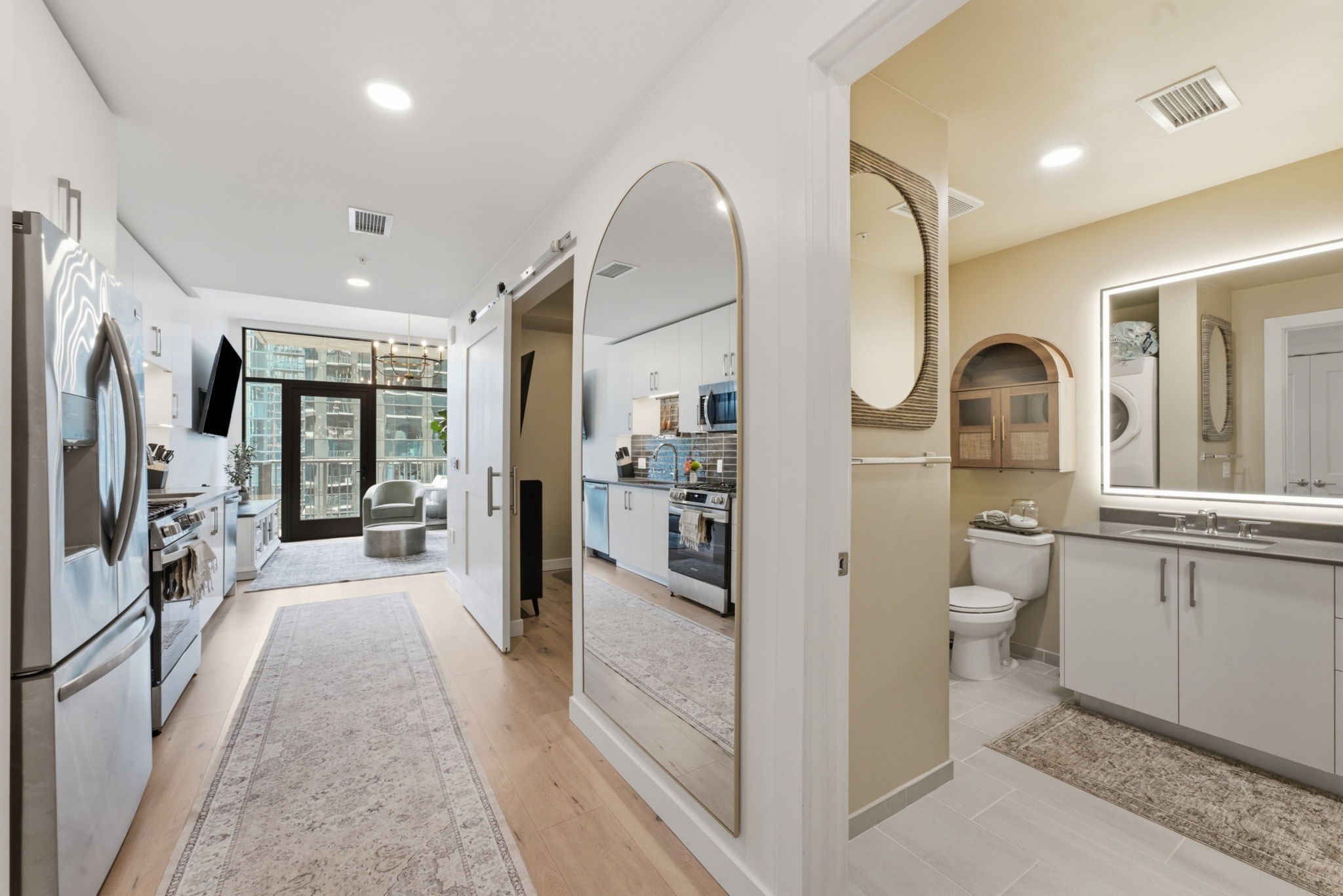 1212 Demonbreun St #1506 Nashville, TN 37203