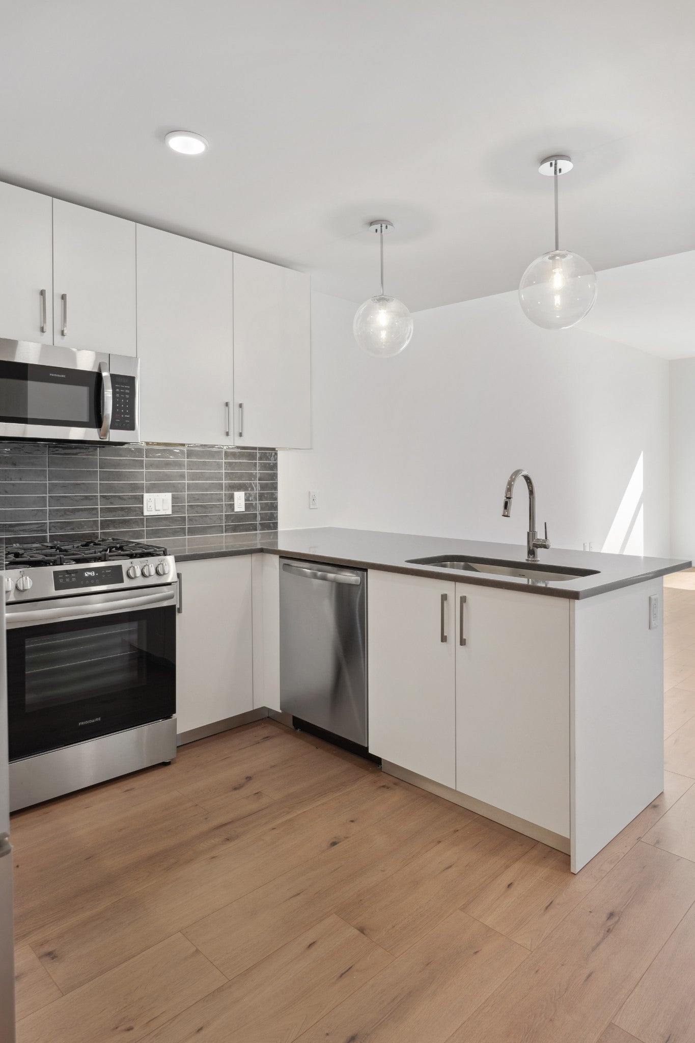 1212 Demonbreun St #A7 Nashville, TN 37203