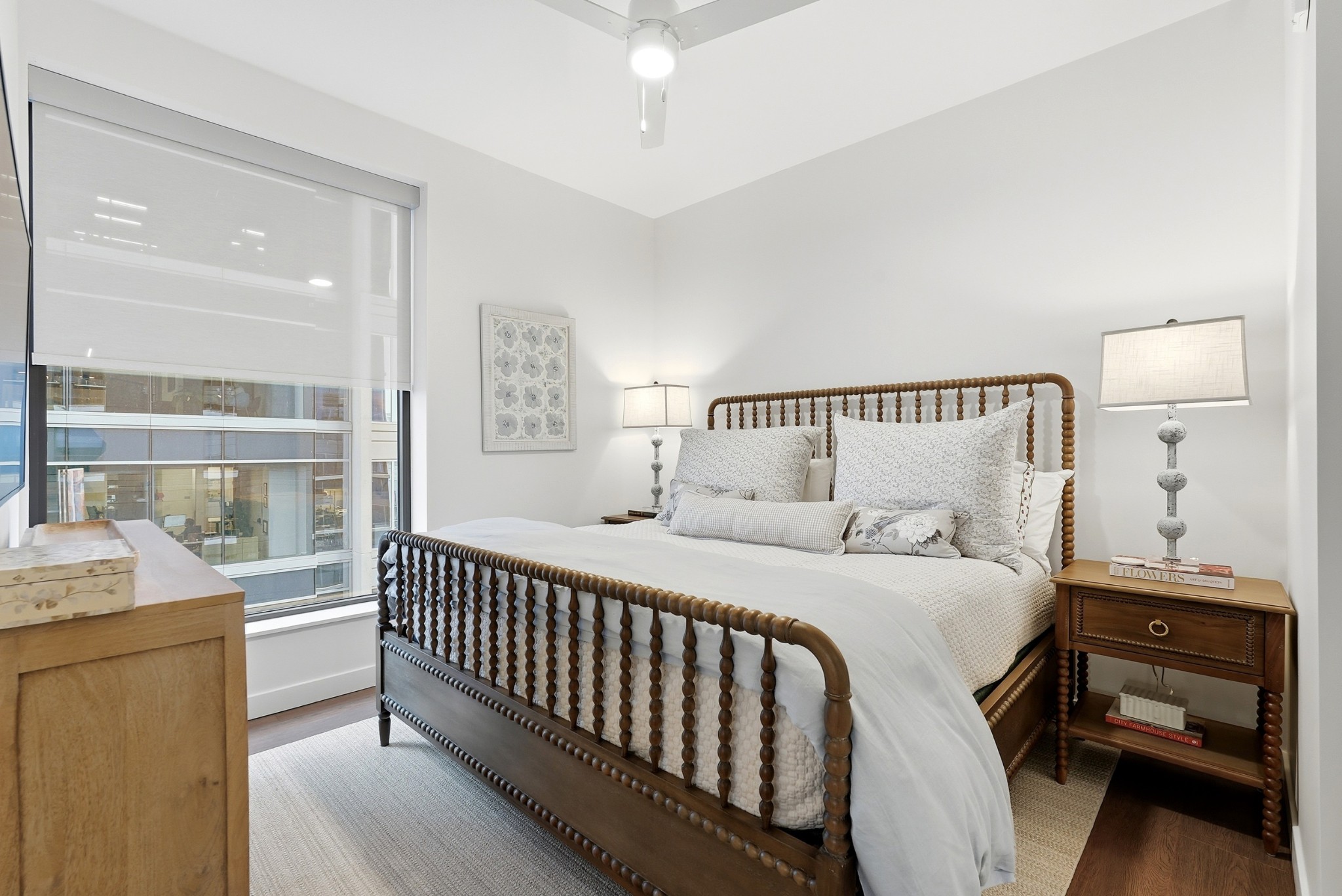 1212 Demonbreun St #1402 Nashville, TN 37203