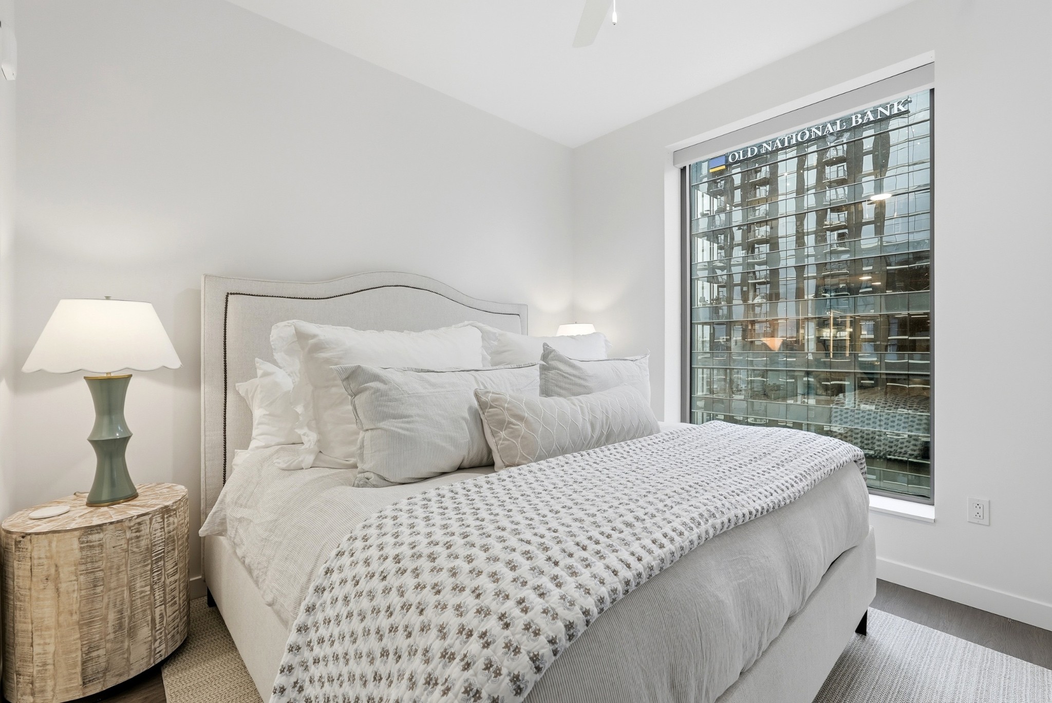 1212 Demonbreun St #1402 Nashville, TN 37203