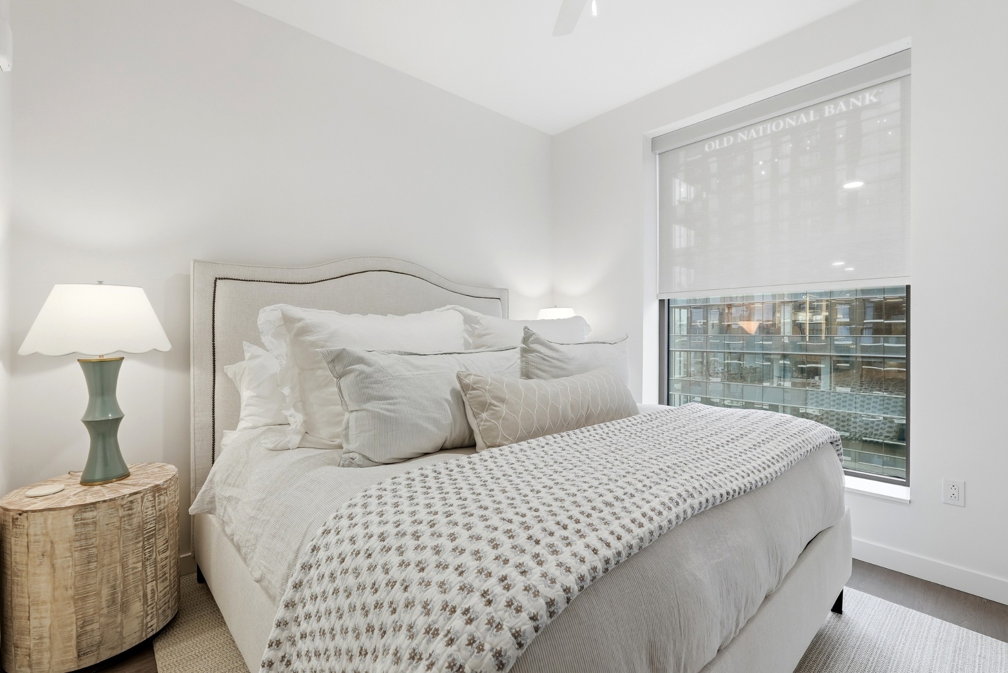 1212 Demonbreun St #1402 Nashville, TN 37203