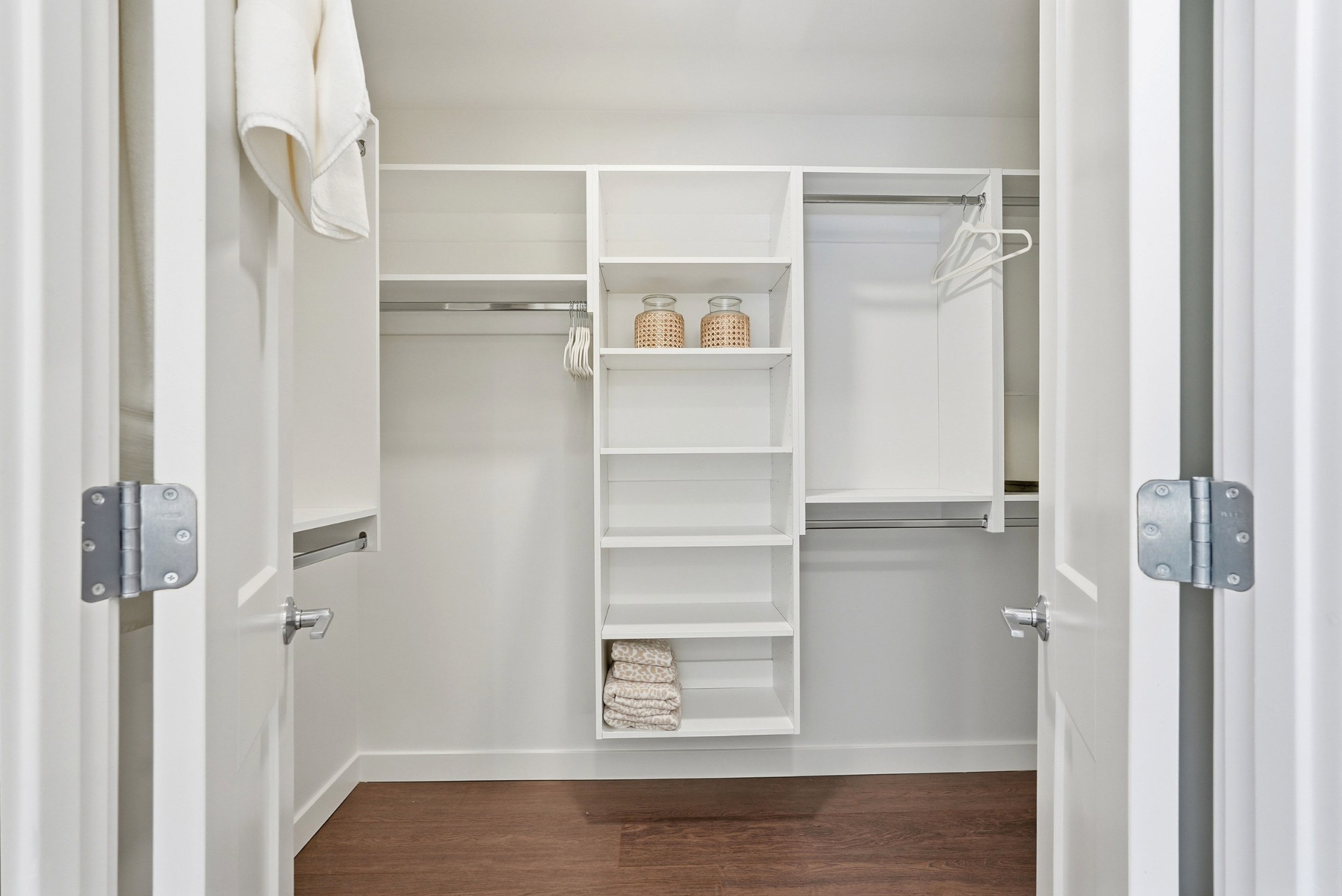 1212 Demonbreun St #1402 Nashville, TN 37203