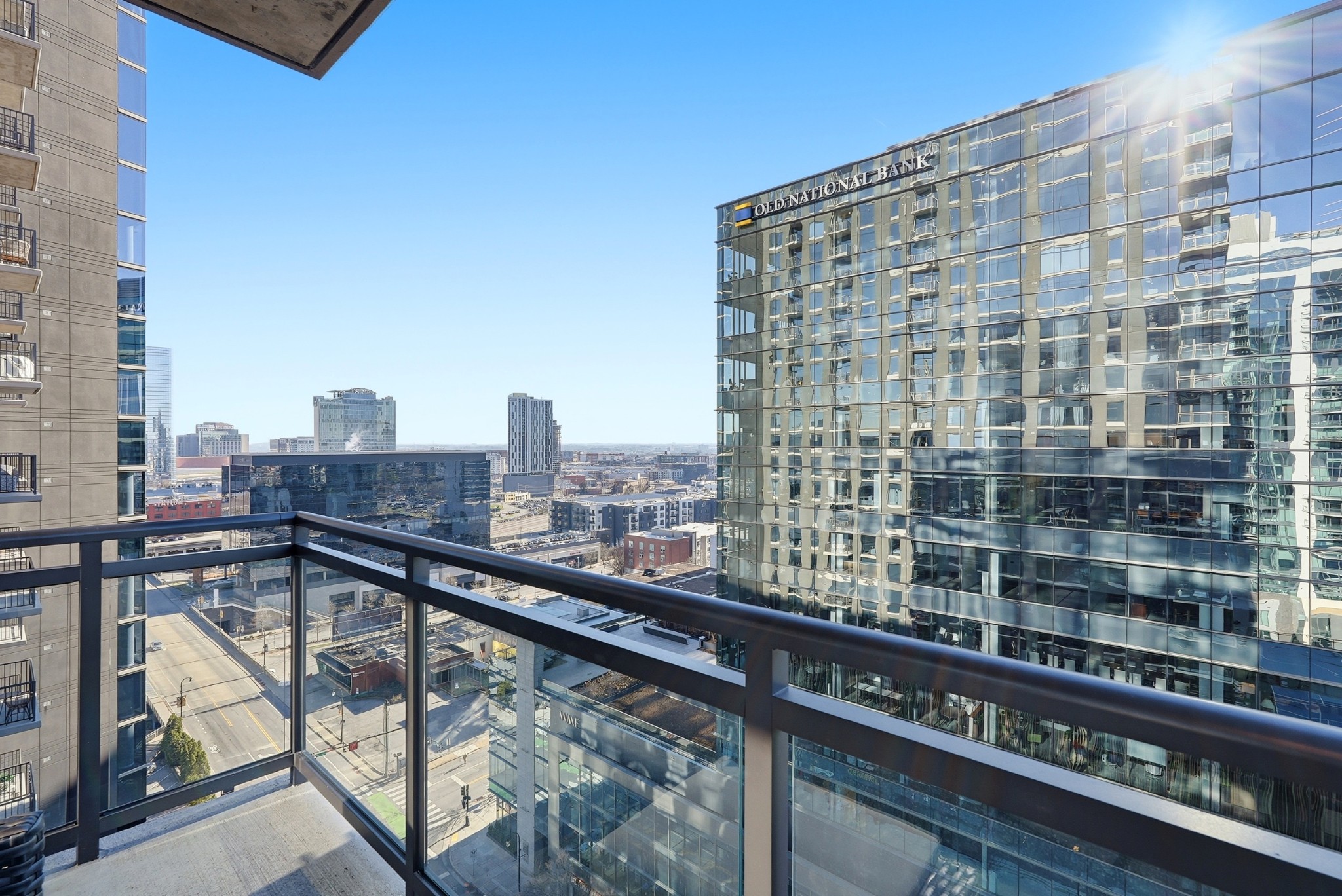 1212 Demonbreun St #1402 Nashville, TN 37203