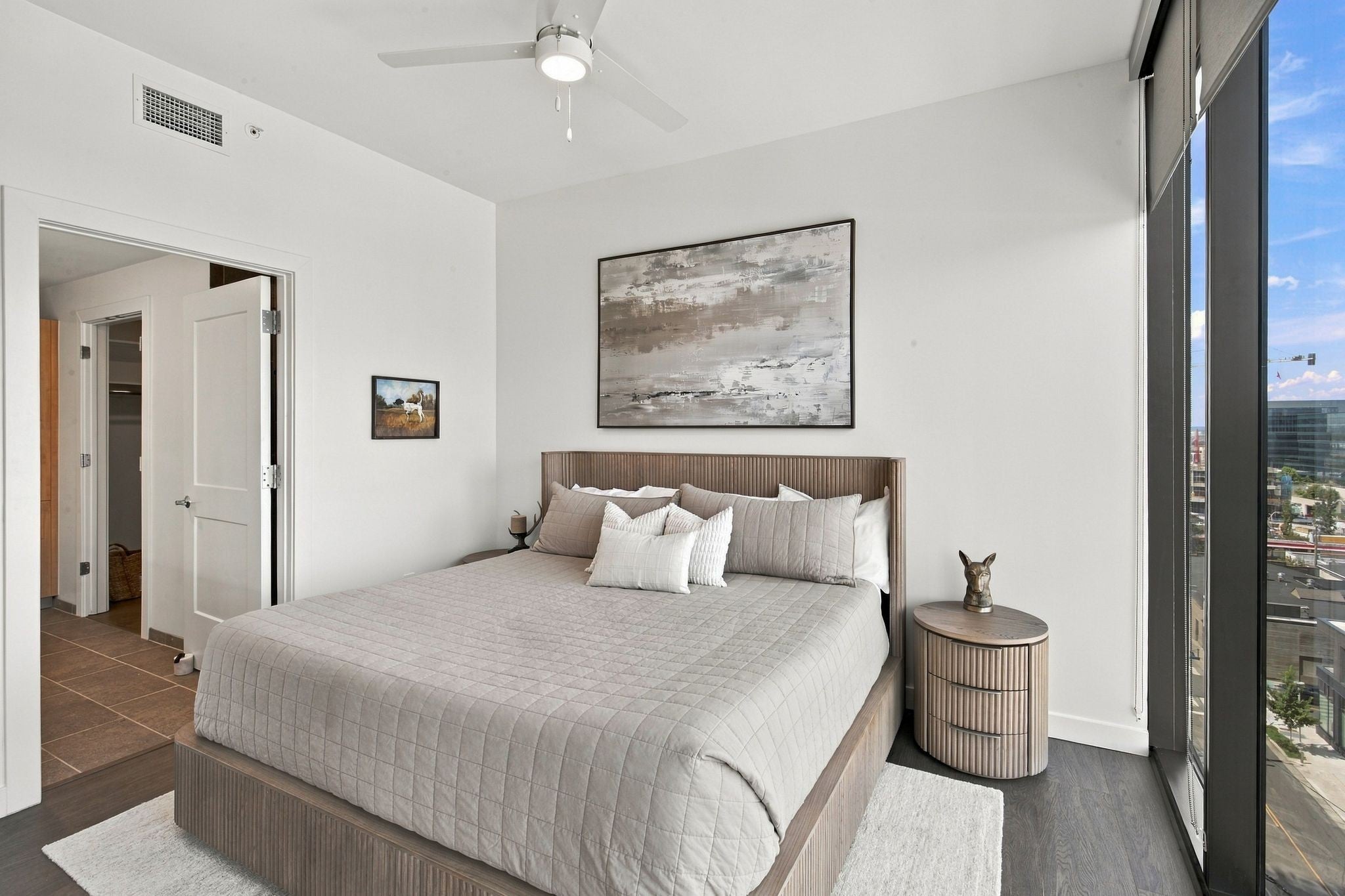 1212 Demonbreun St #715 Nashville, TN 37203