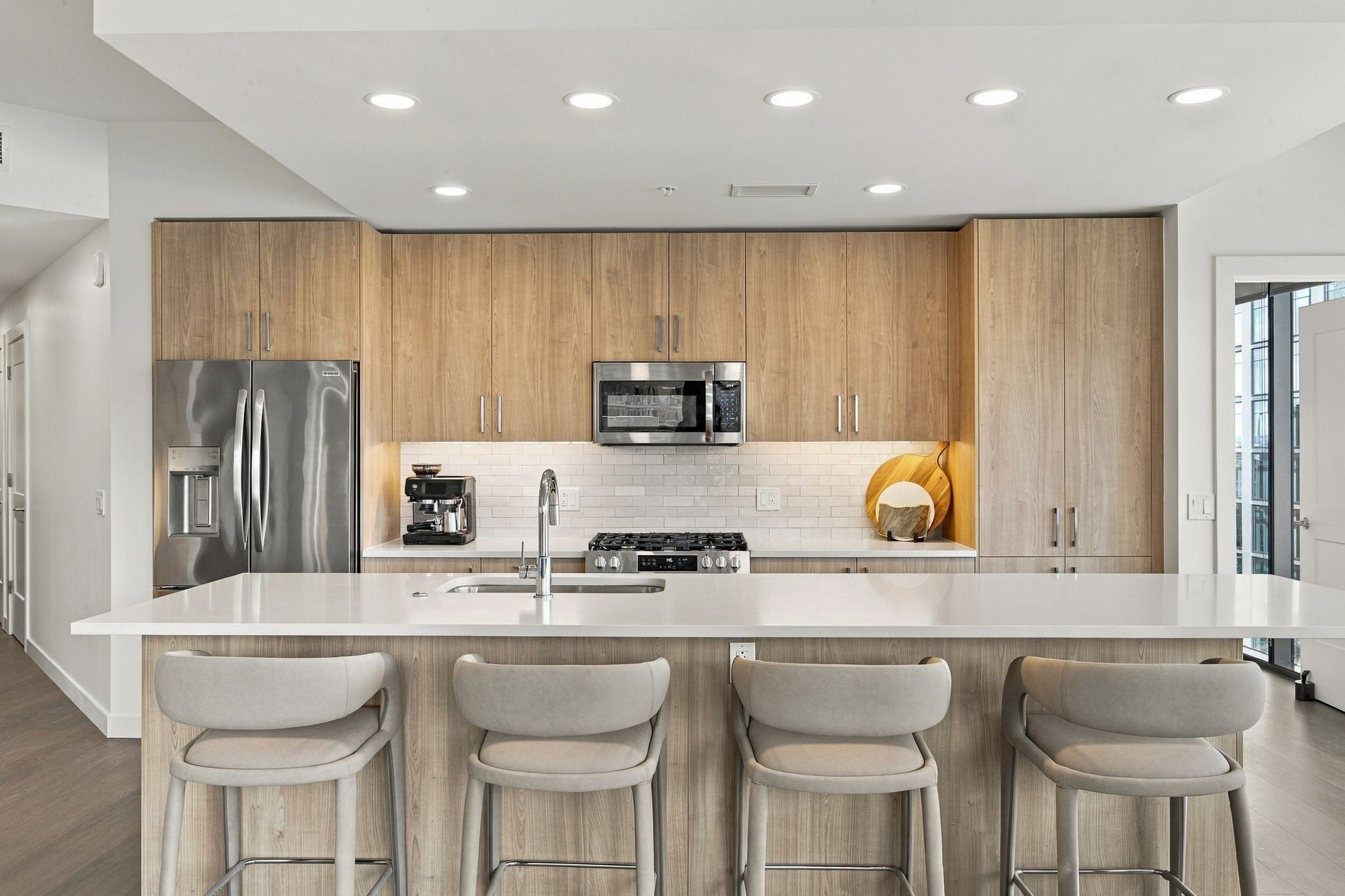 1212 Demonbreun St #715 Nashville, TN 37203