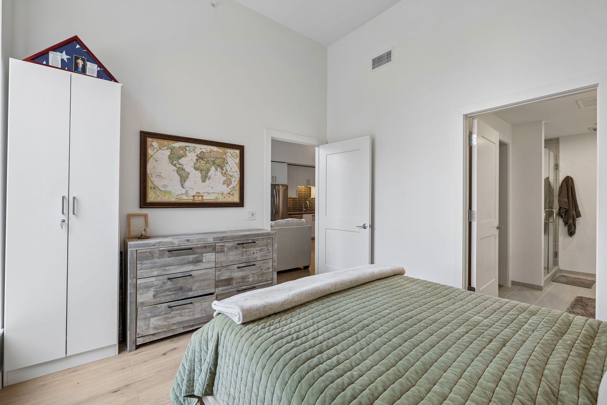 1212 Demonbreun St #607 Nashville, TN 37203