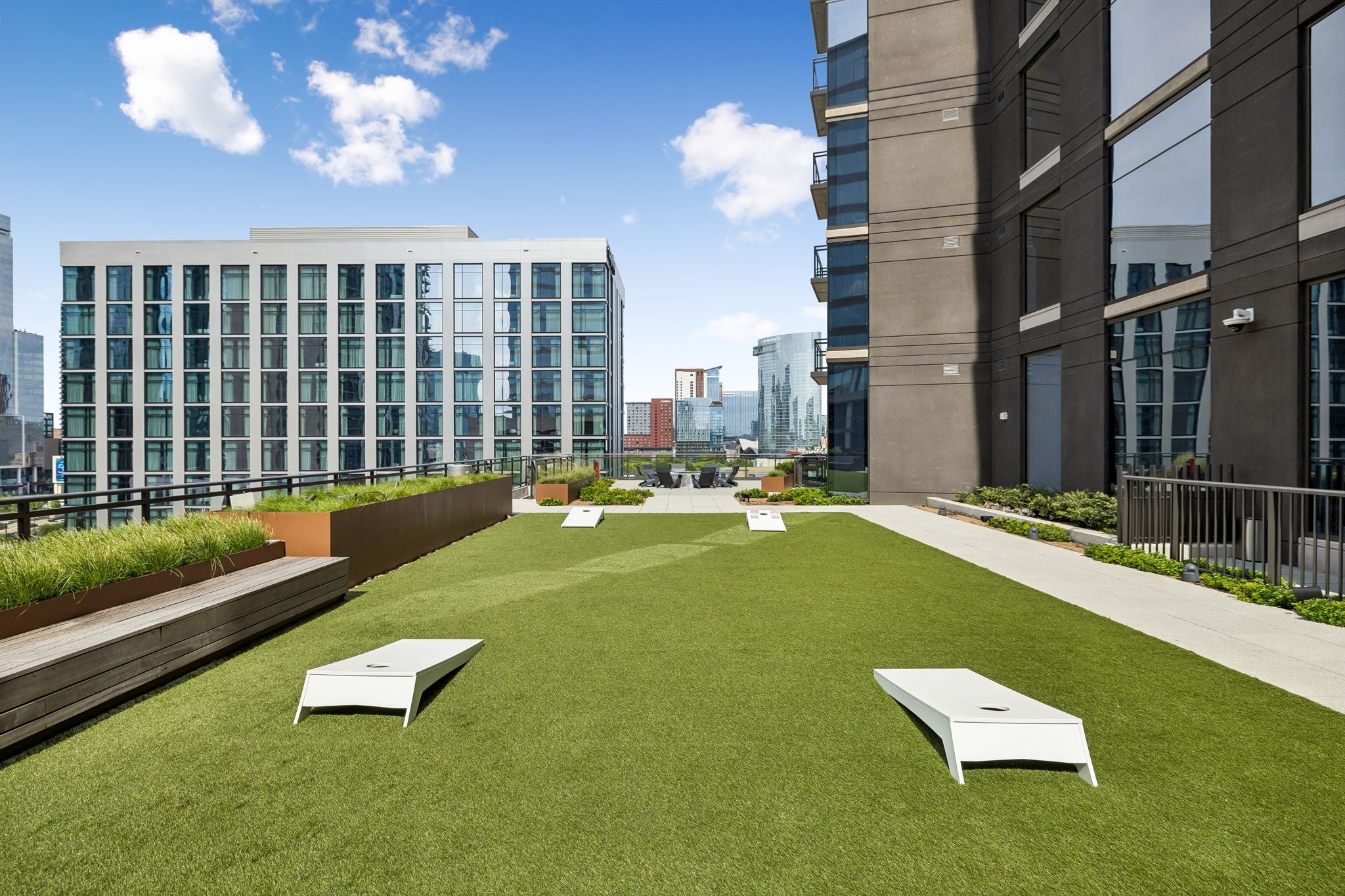 1212 Demonbreun St #607 Nashville, TN 37203