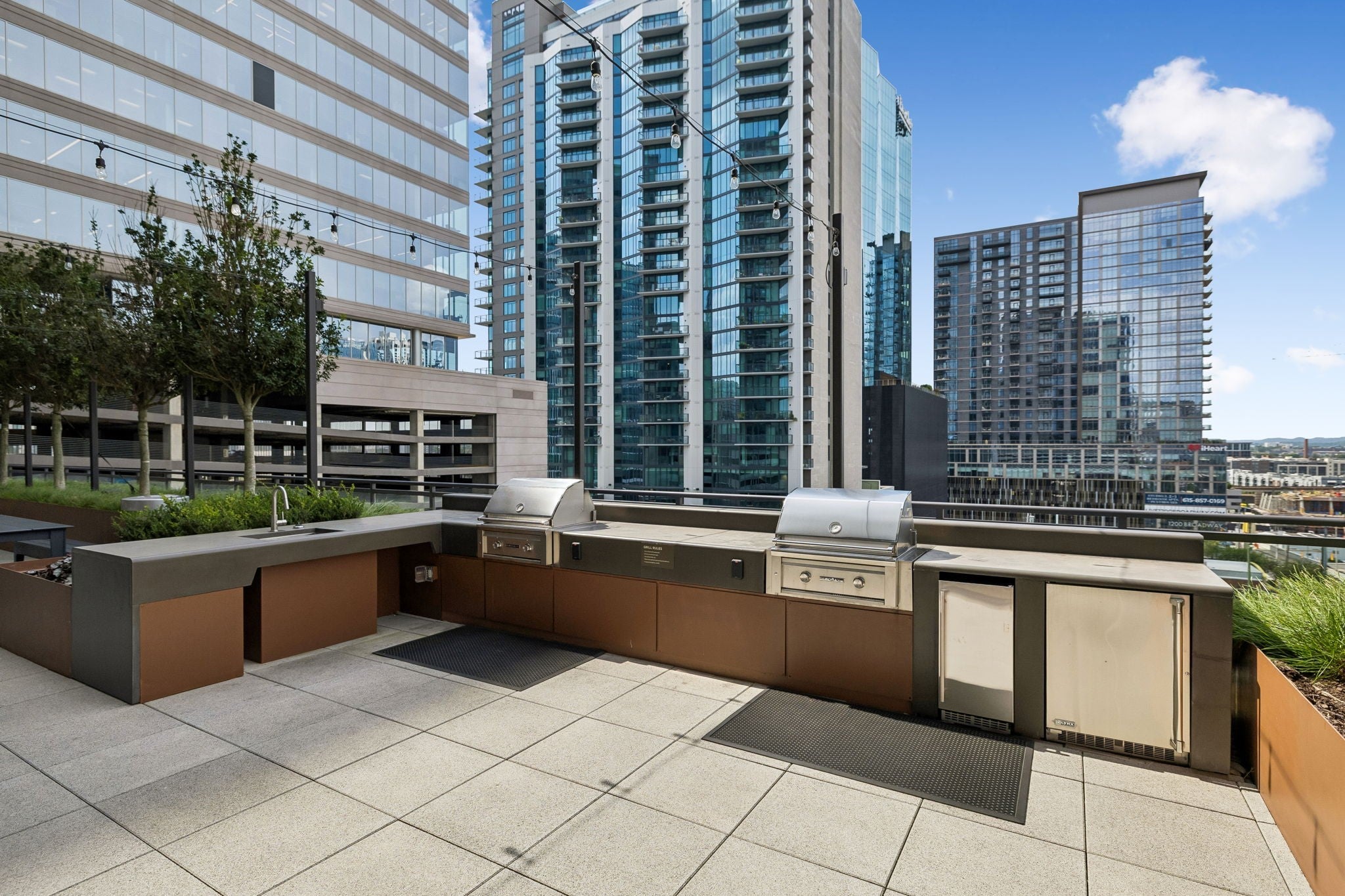 1212 Demonbreun St #607 Nashville, TN 37203