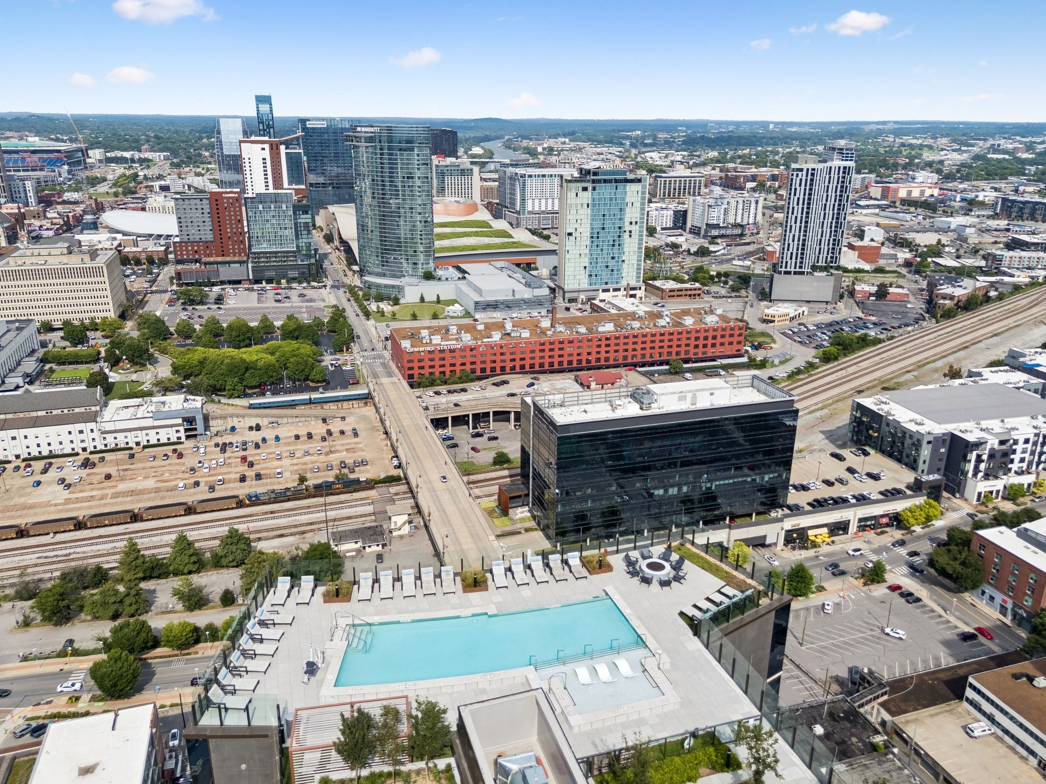 1212 Demonbreun St #607 Nashville, TN 37203