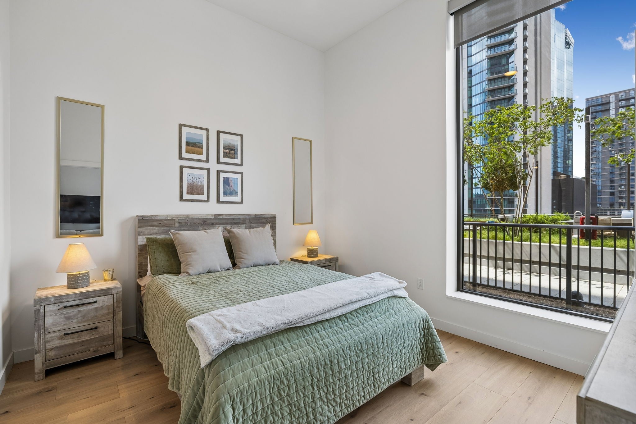 1212 Demonbreun St #607 Nashville, TN 37203