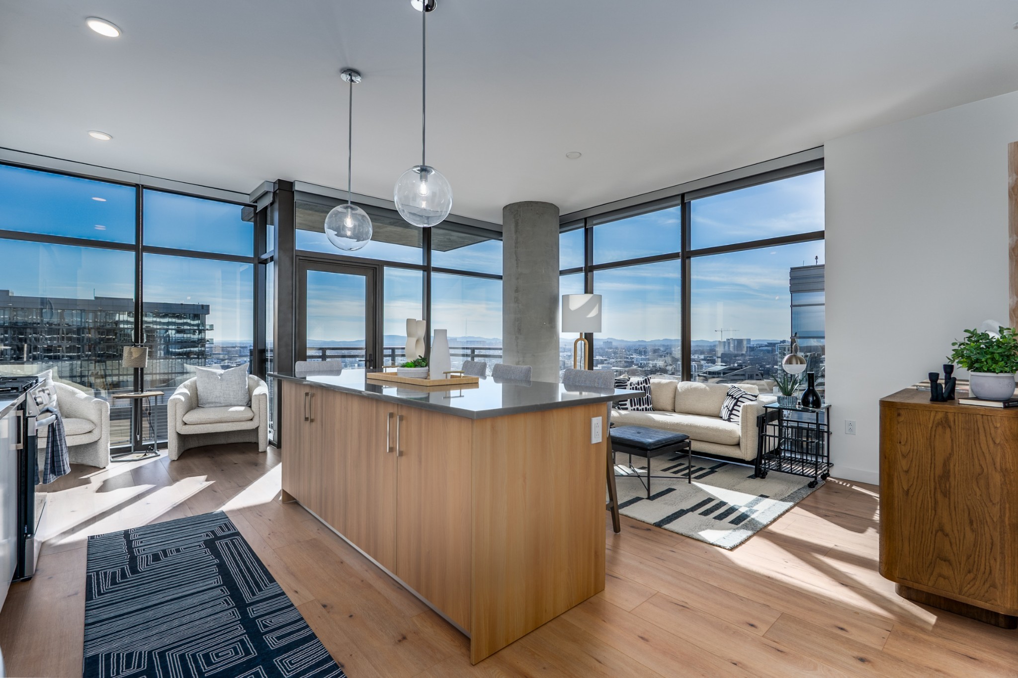 1212 Demonbreun St #B2 (F) Nashville, TN 37203