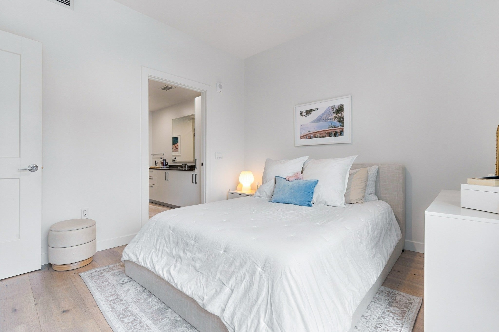 1212 Demonbreun St #807 Nashville, TN 37203