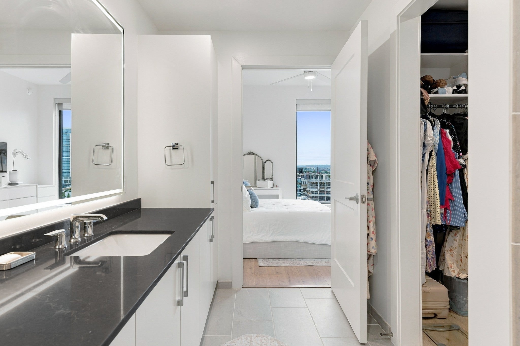 1212 Demonbreun St #807 Nashville, TN 37203