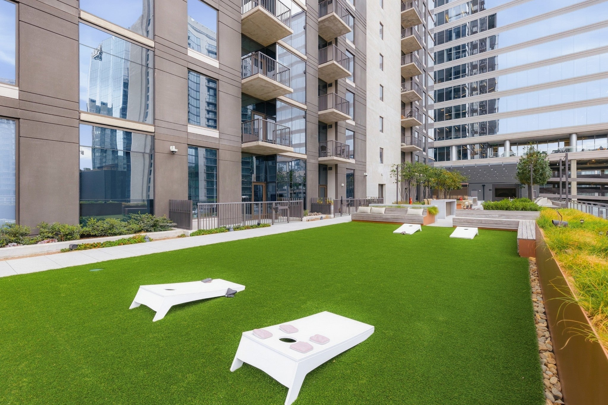 1212 Demonbreun St #807 Nashville, TN 37203