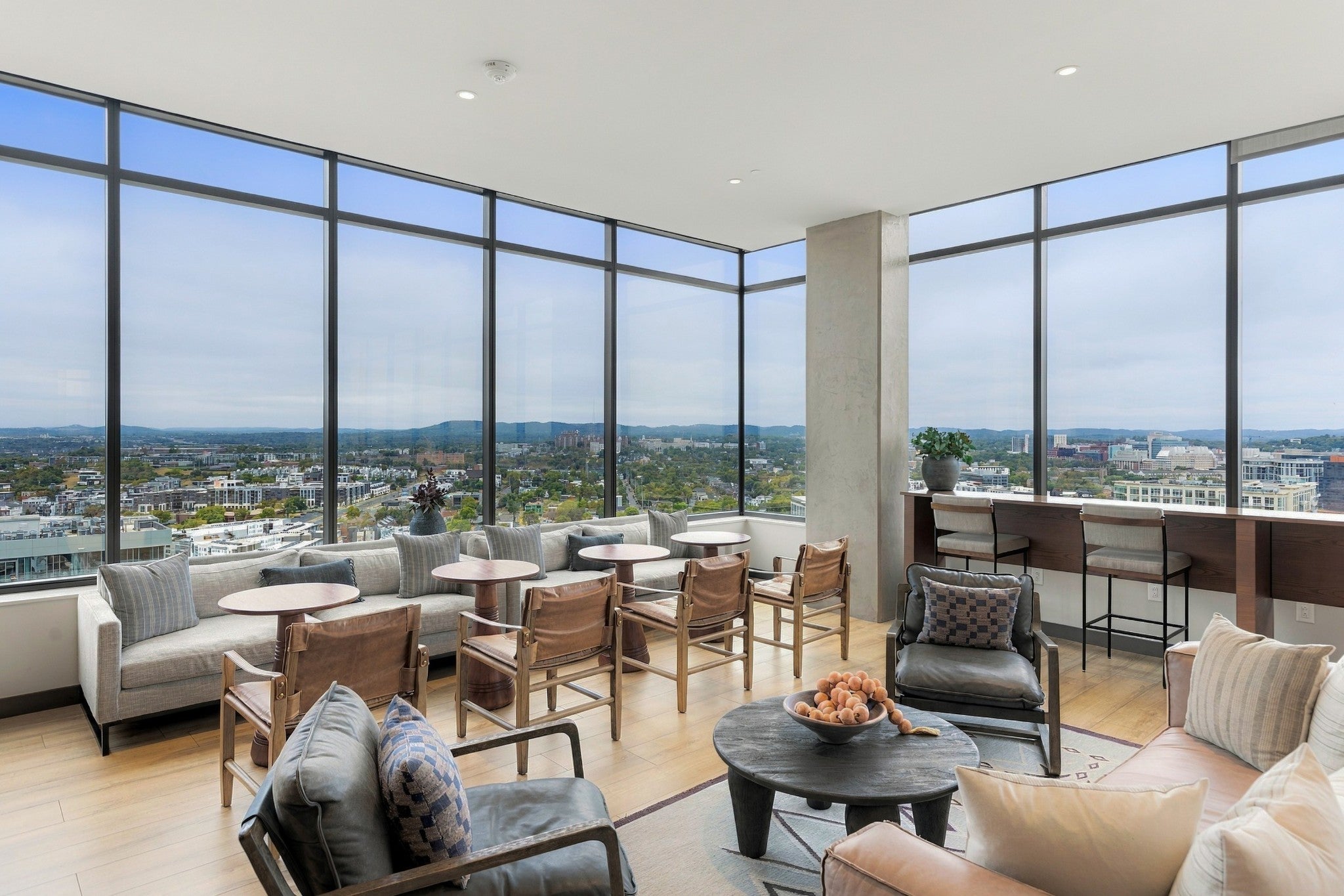 1212 Demonbreun St #807 Nashville, TN 37203