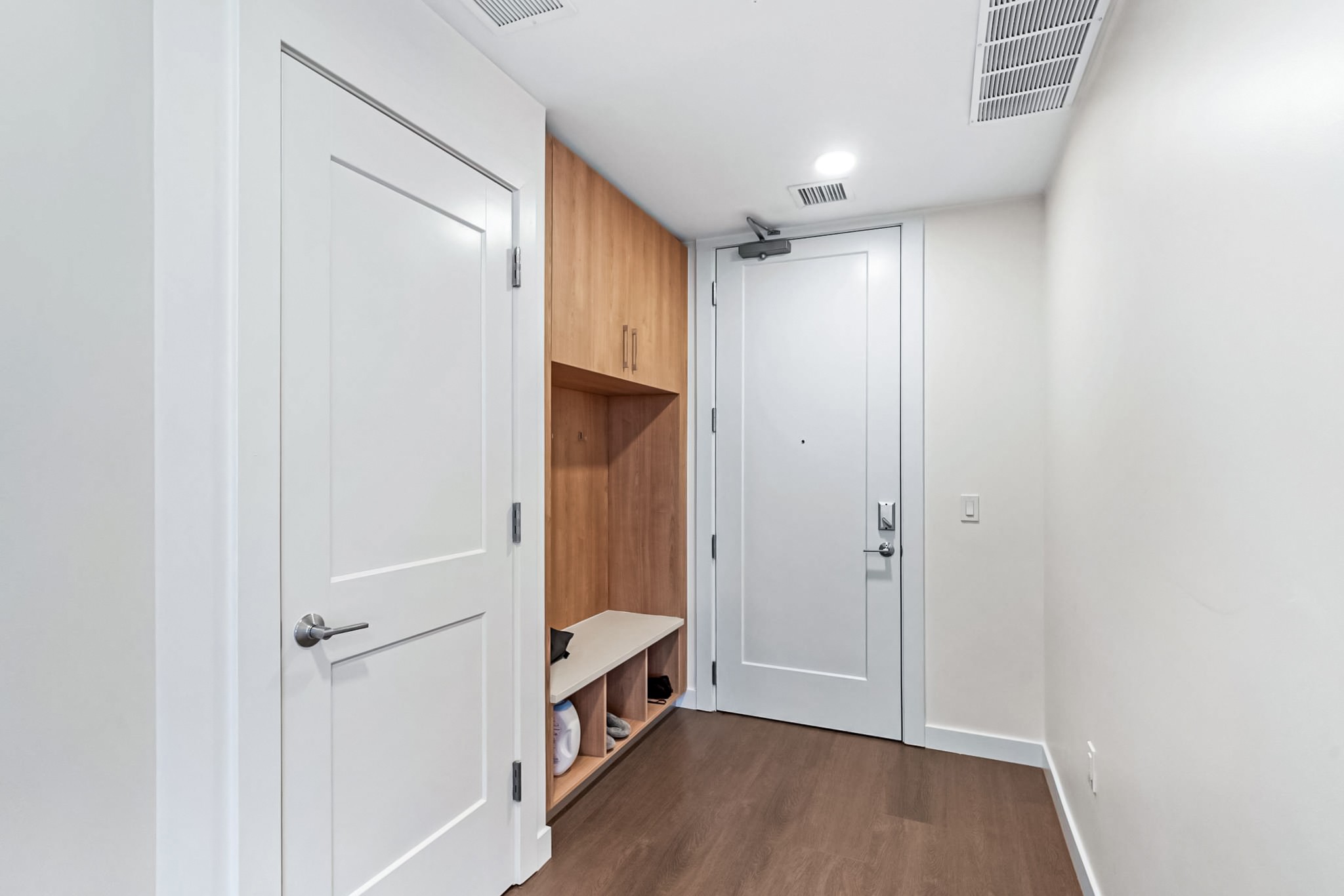 1212 Demonbreun St #1815 Nashville, TN 37203