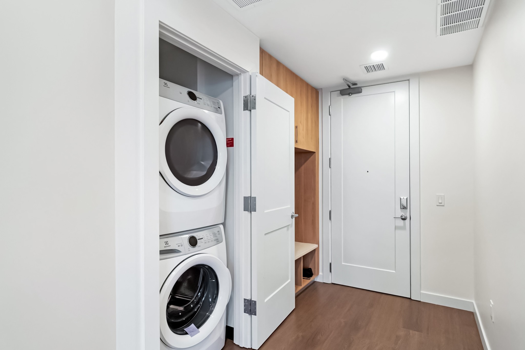 1212 Demonbreun St #1815 Nashville, TN 37203