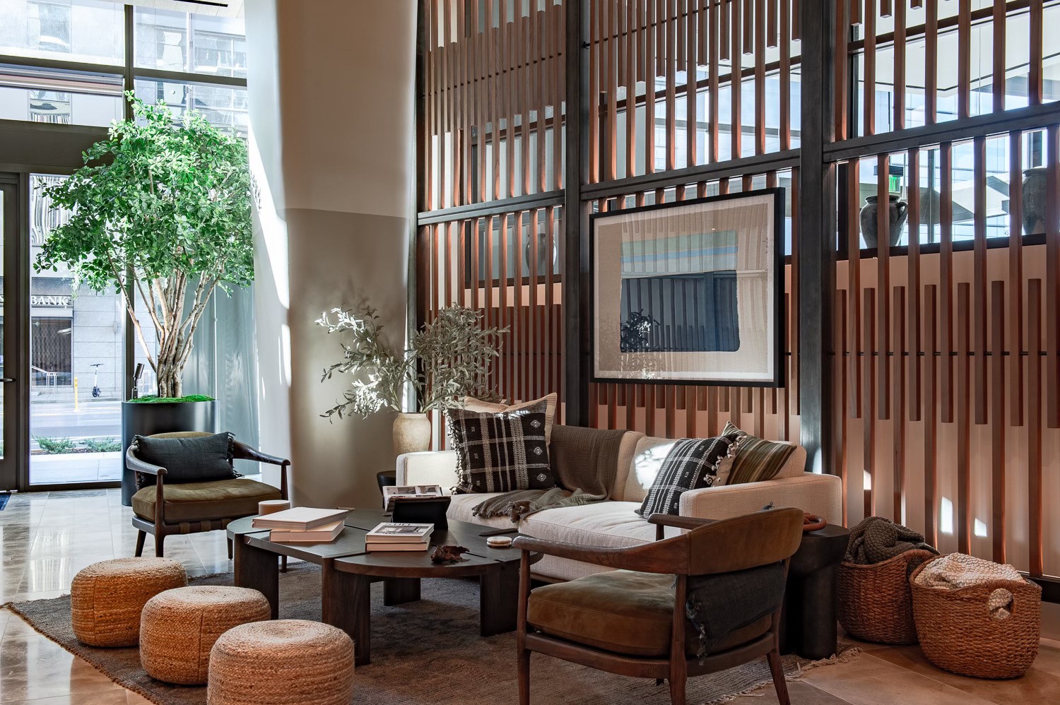 1212 Demonbreun St #1815 Nashville, TN 37203