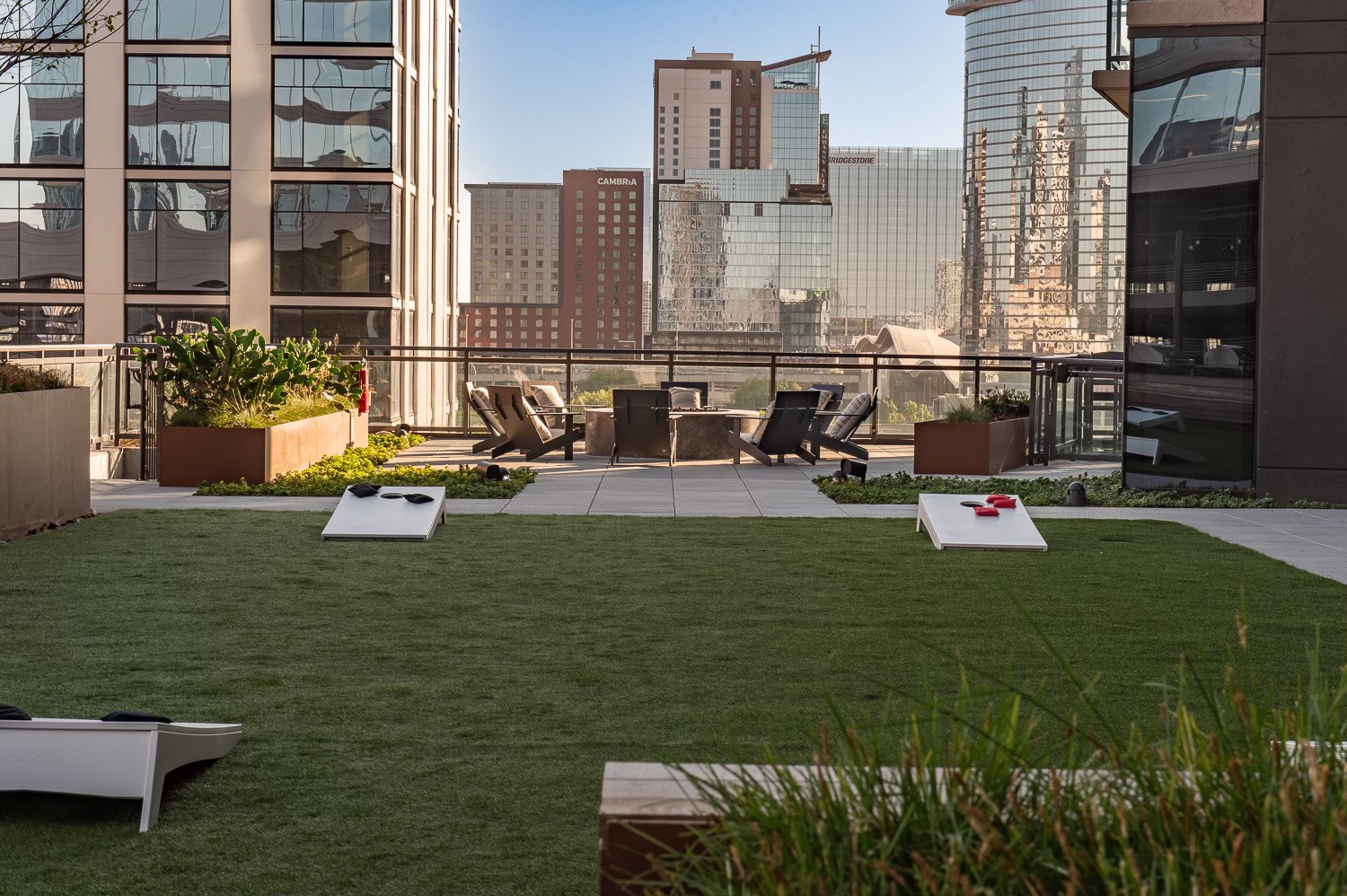 1212 Demonbreun St #1815 Nashville, TN 37203