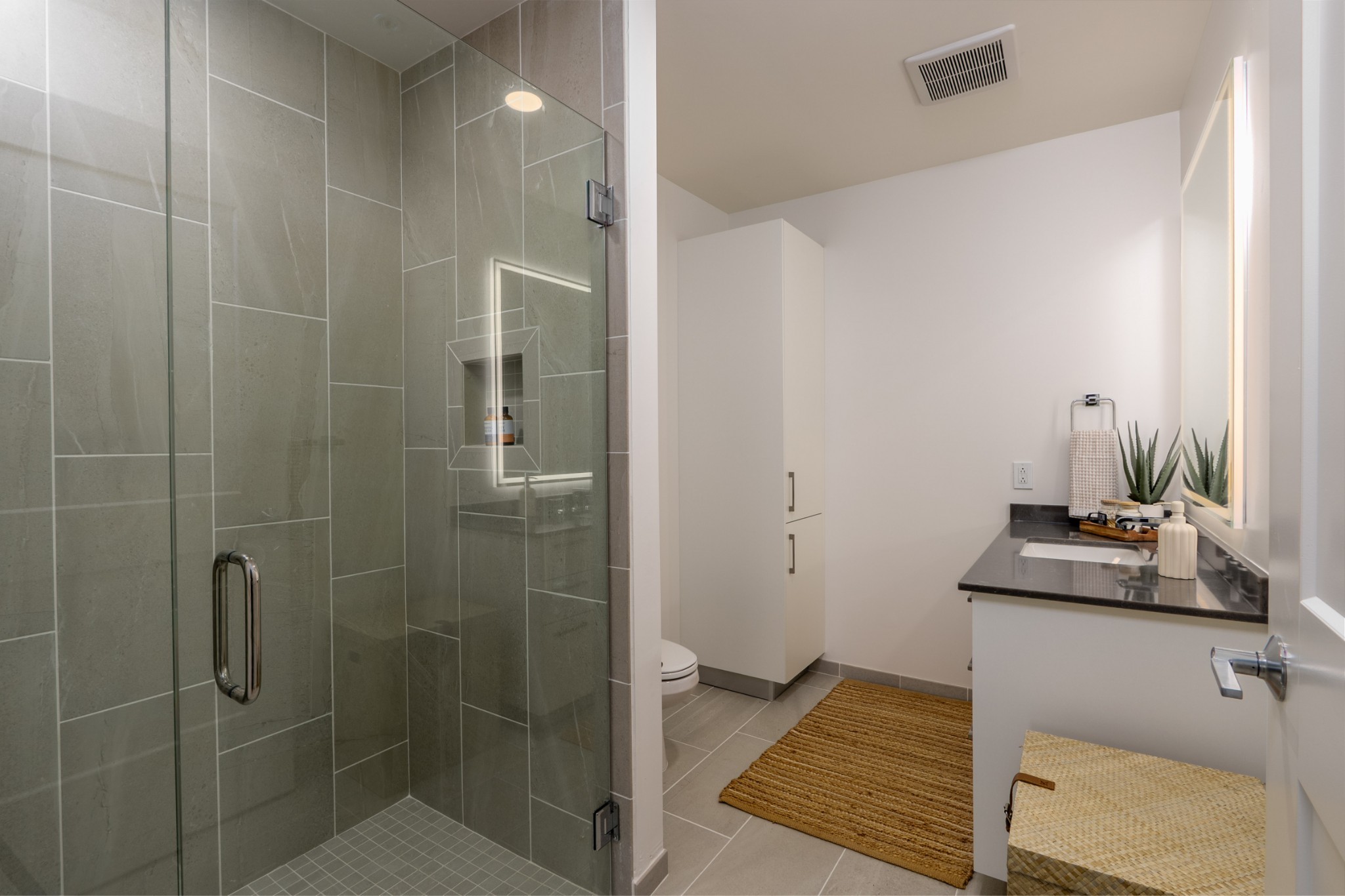 1212 Demonbreun St #A9 (B) Nashville, TN 37203