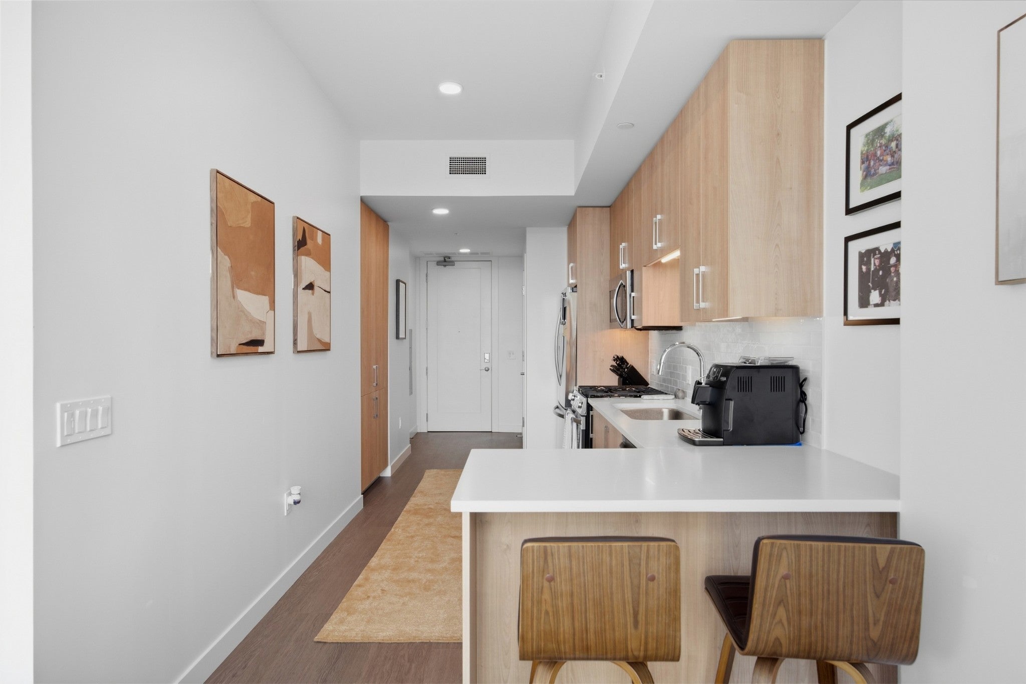 1212 Demonbreun St #2404 Nashville, TN 37203