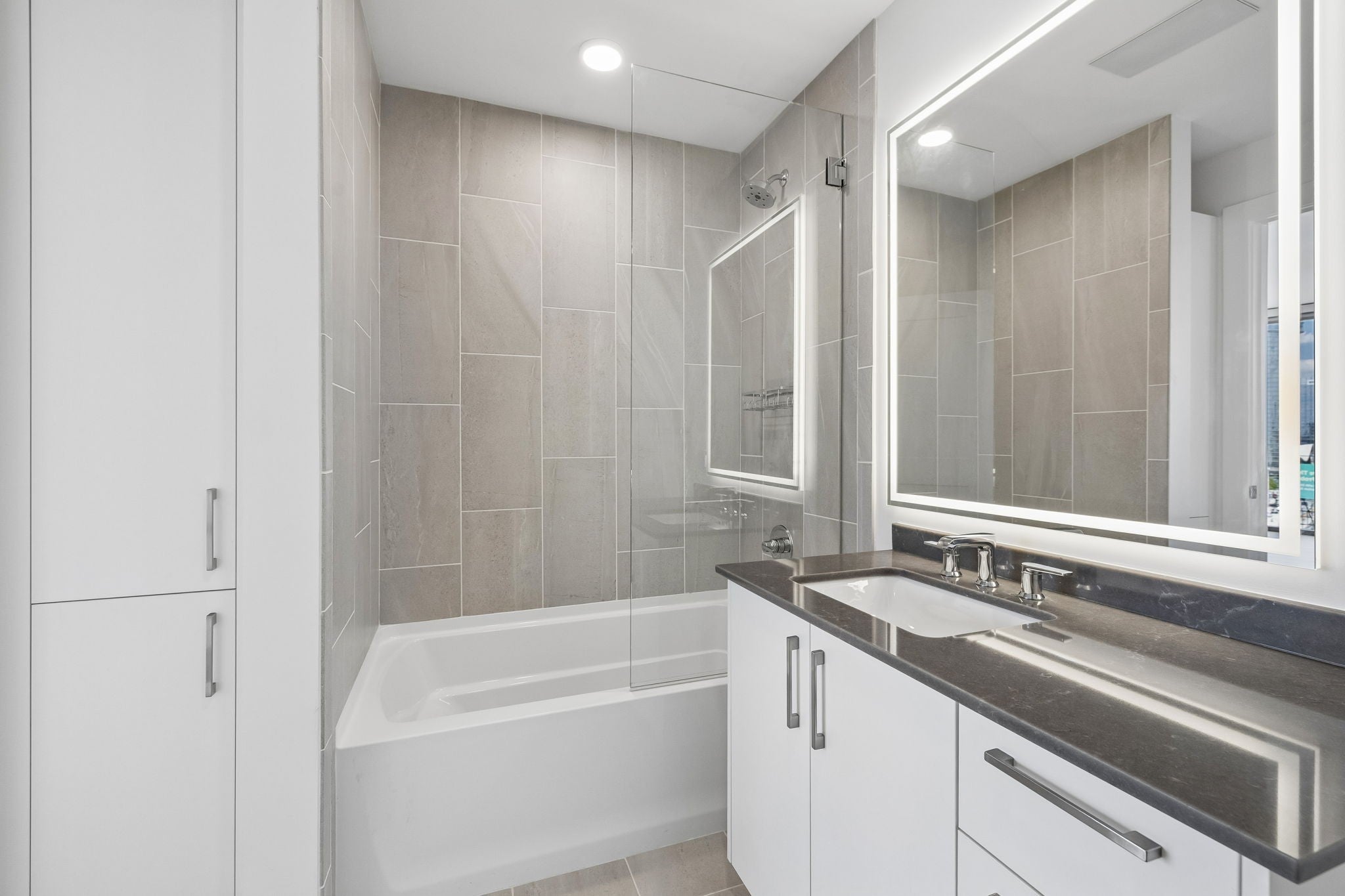 1212 Demonbreun St #815 Nashville, TN 37203