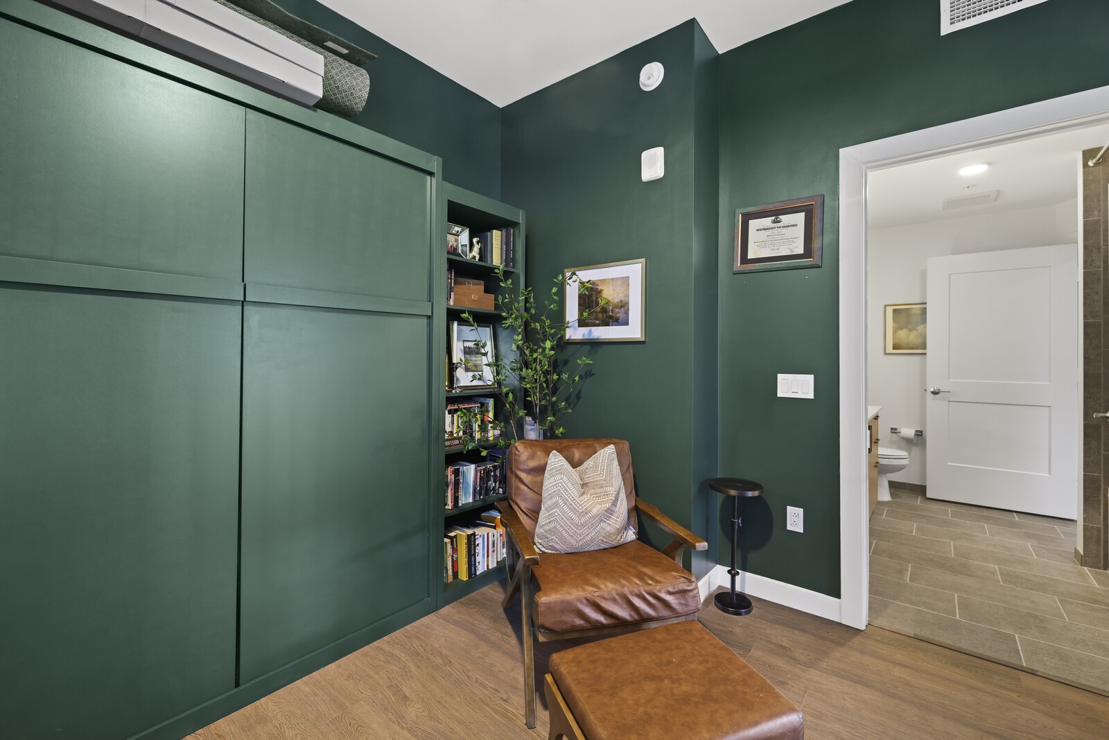 1212 Demonbreun St #1802 Nashville, TN 37203