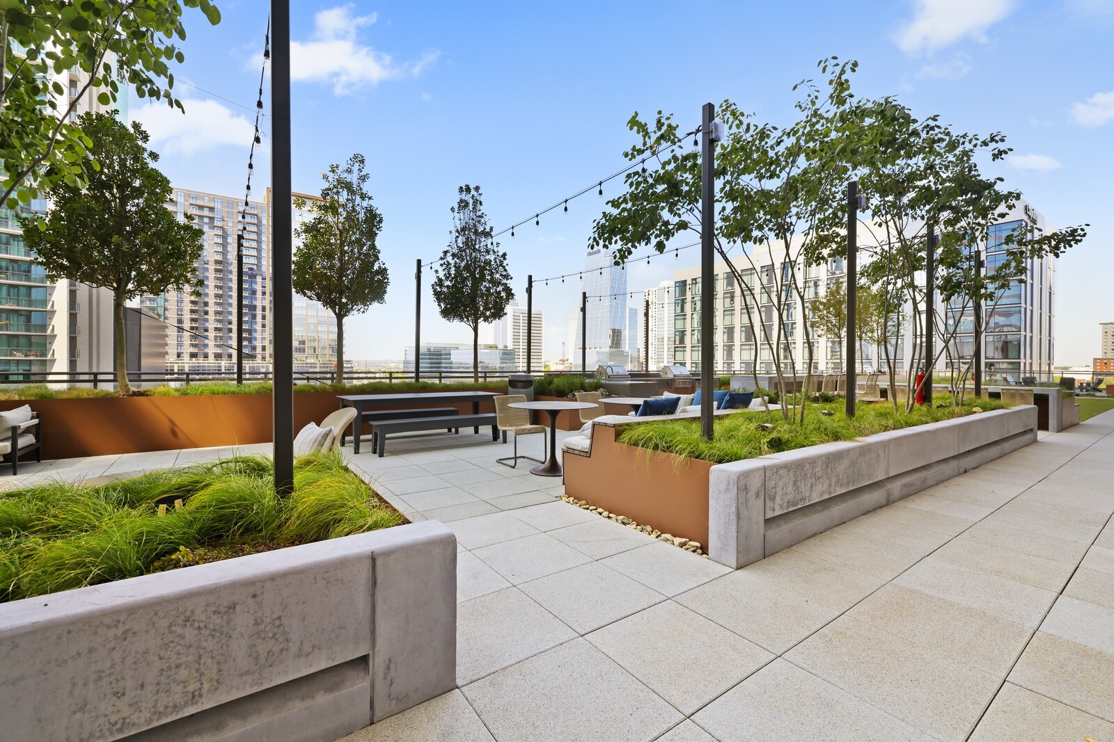 1212 Demonbreun St #1802 Nashville, TN 37203