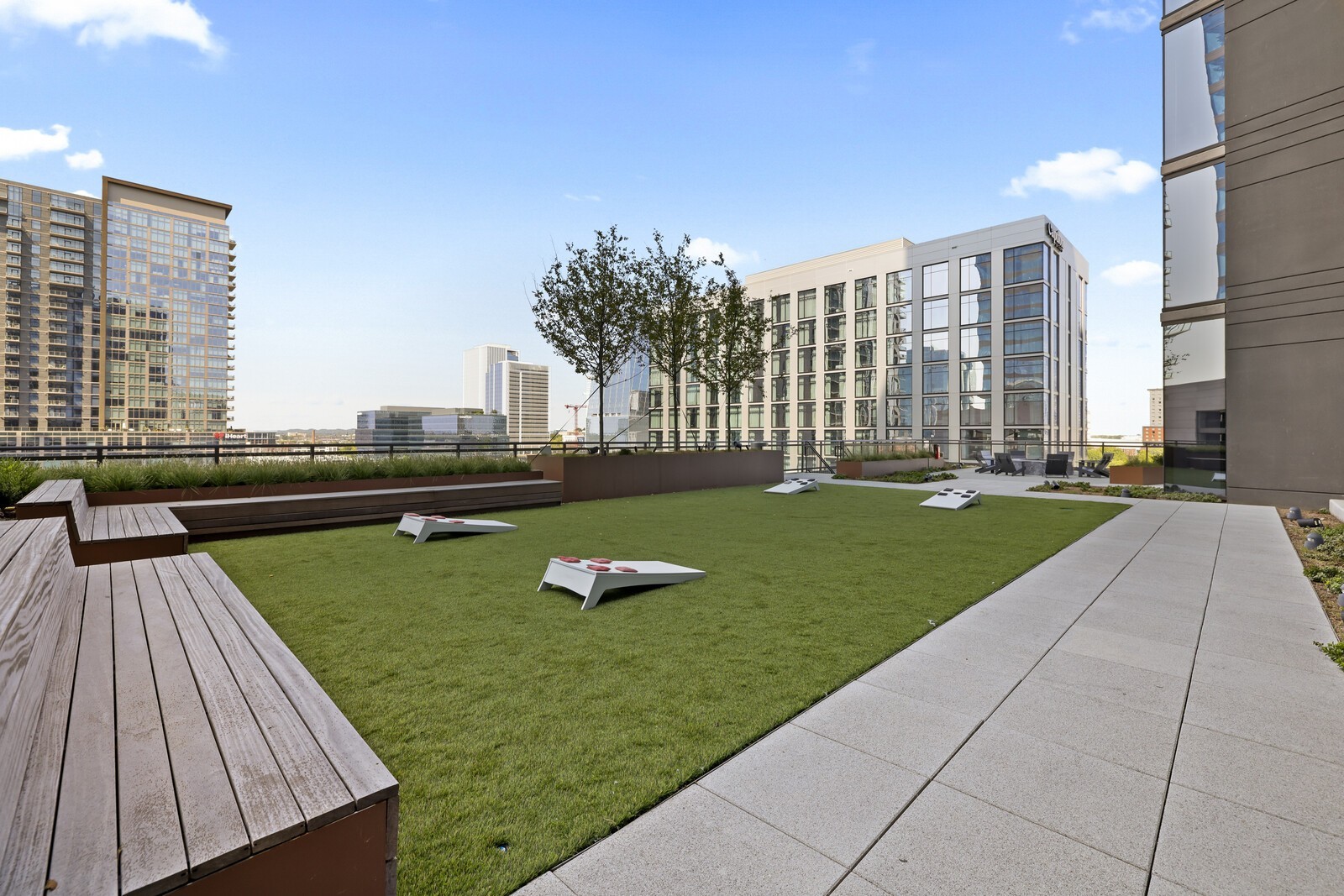 1212 Demonbreun St #1802 Nashville, TN 37203