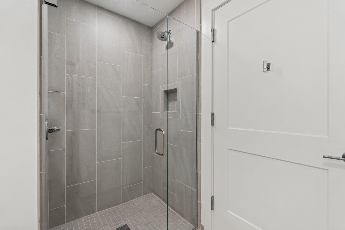 1212 Demonbreun St #606 Nashville, TN 37203