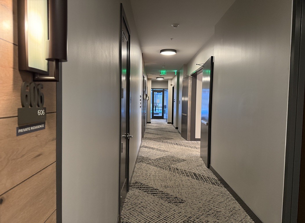1212 Demonbreun St #606 Nashville, TN 37203