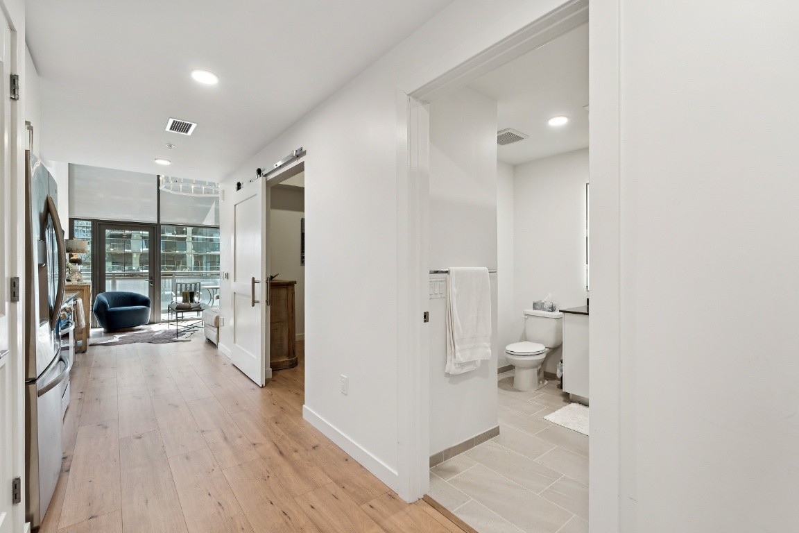 1212 Demonbreun St #606 Nashville, TN 37203