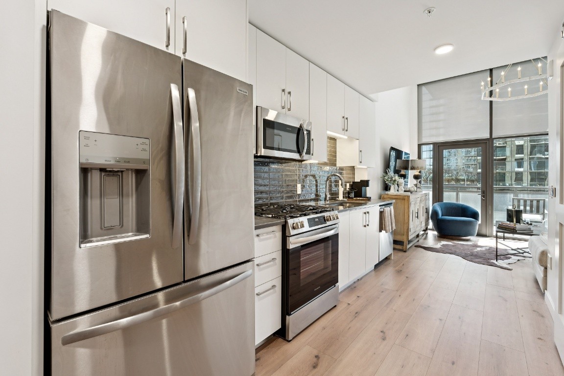 1212 Demonbreun St #606 Nashville, TN 37203