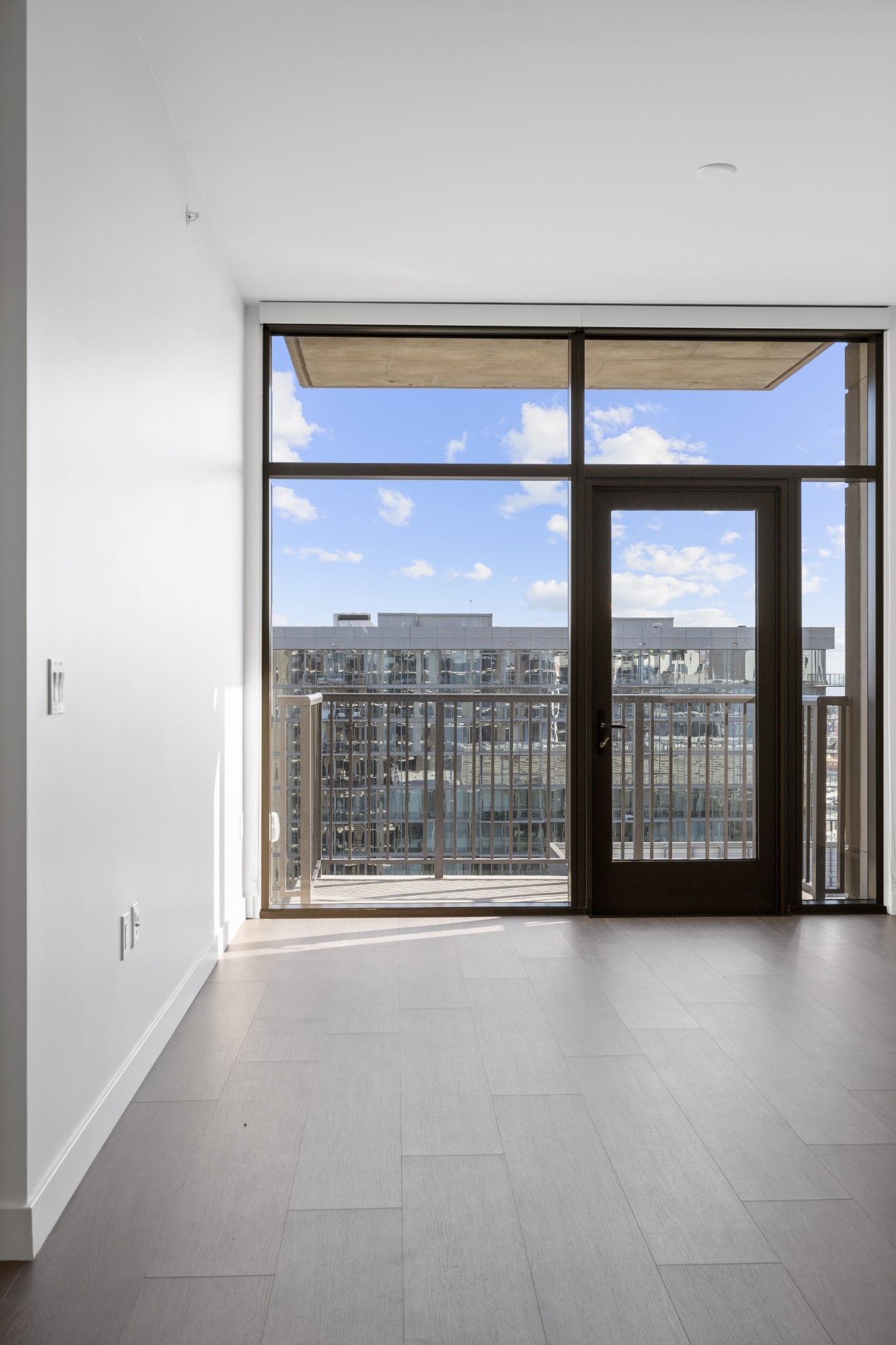 1212 Demonbreun St #A10 (C) Nashville, TN 37203