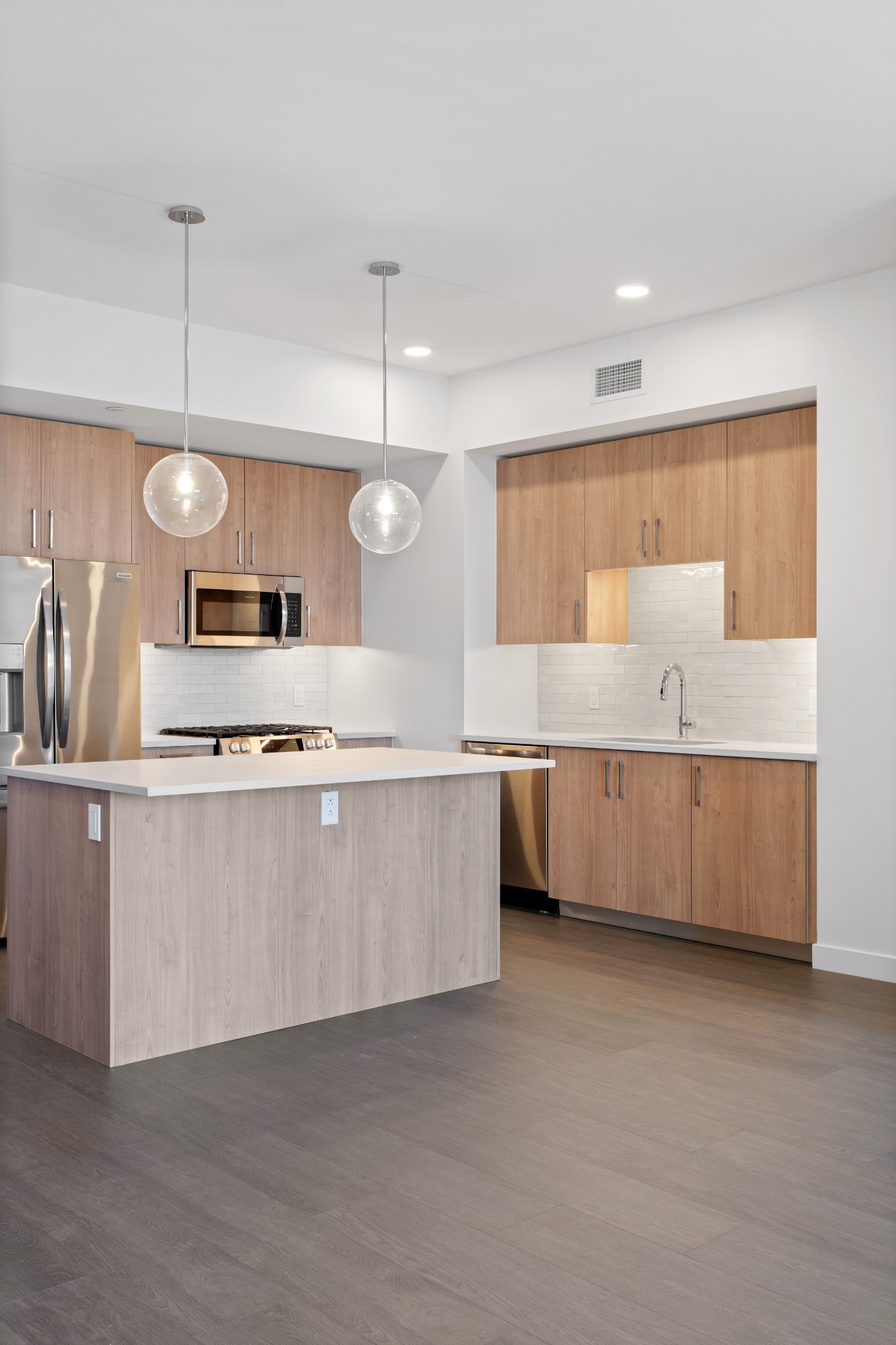 1212 Demonbreun St #A13 (Y) Nashville, TN 37203