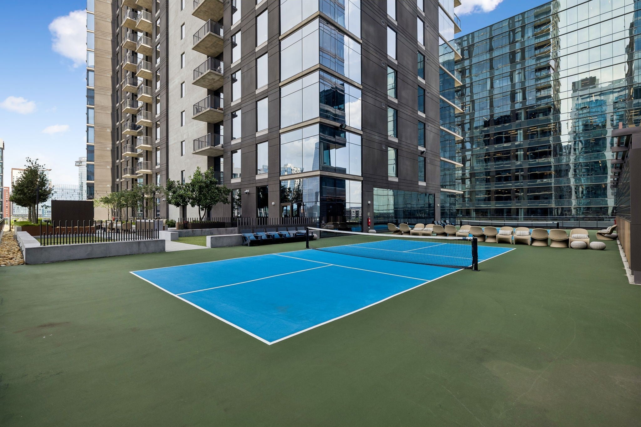 1212 Demonbreun St #1804 Nashville, TN 37203