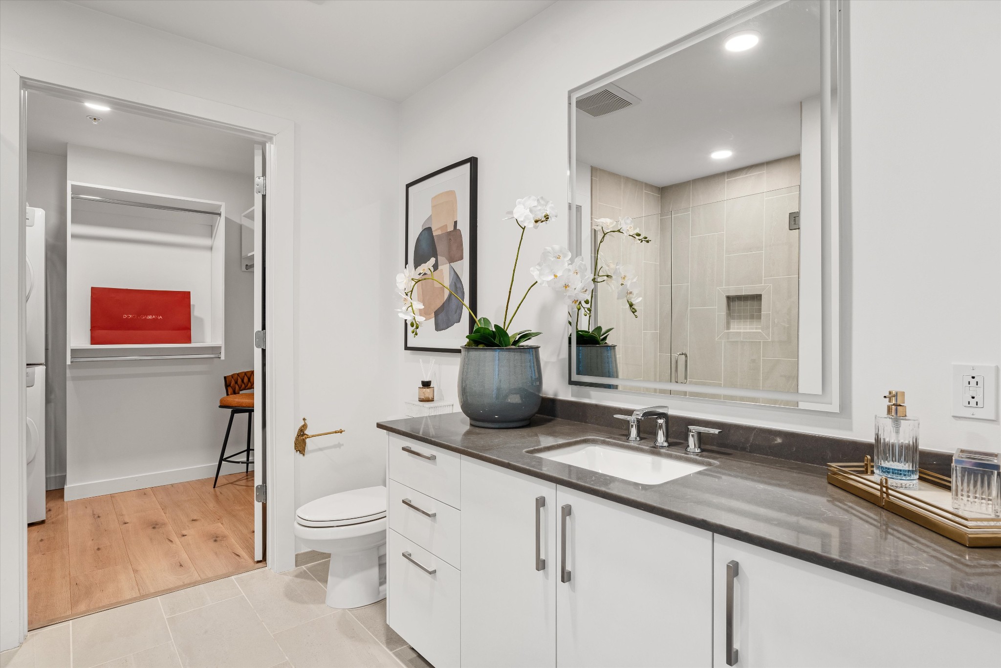 1212 Demonbreun St #1203 Nashville, TN 37203