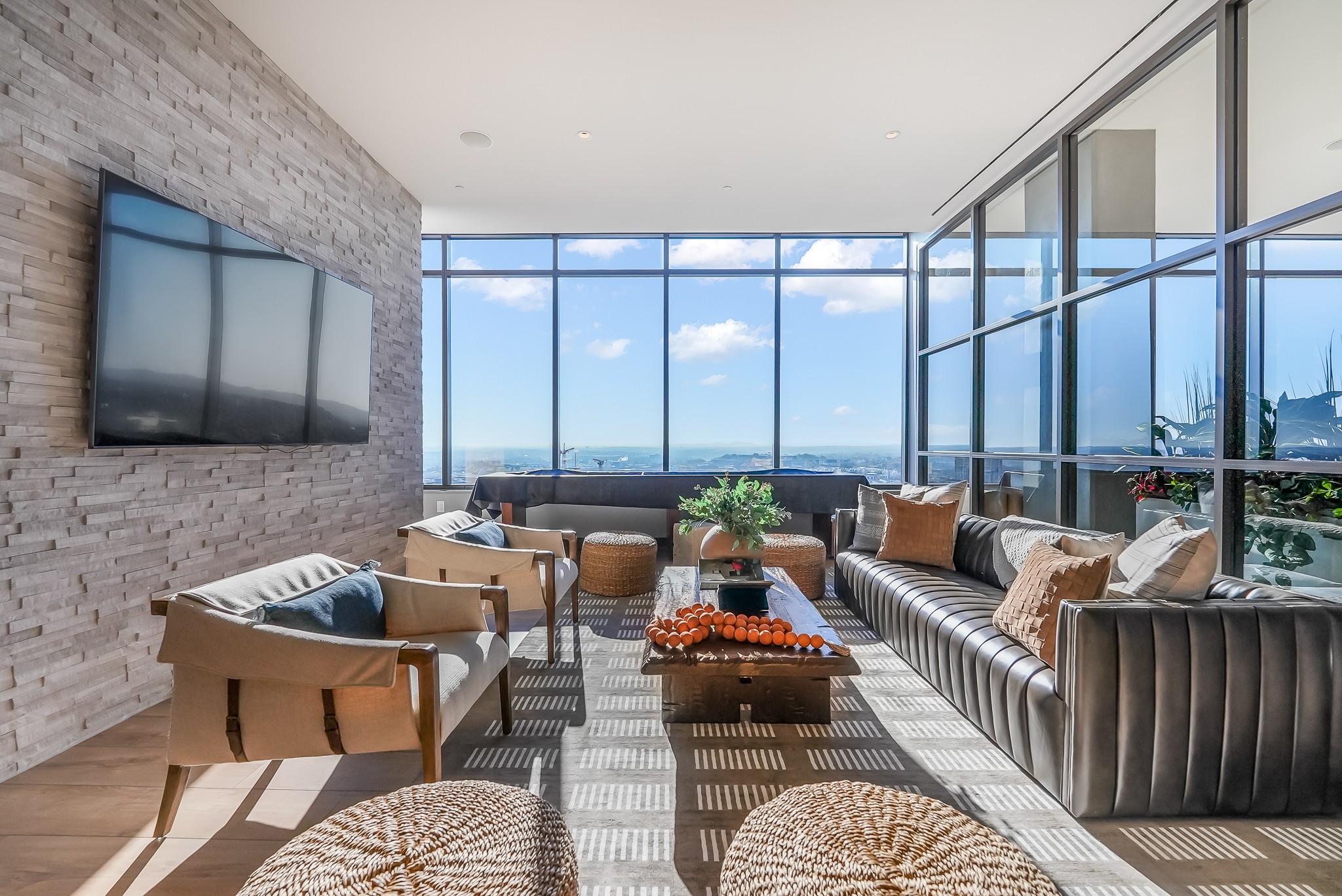 1212 Demonbreun St #1203 Nashville, TN 37203