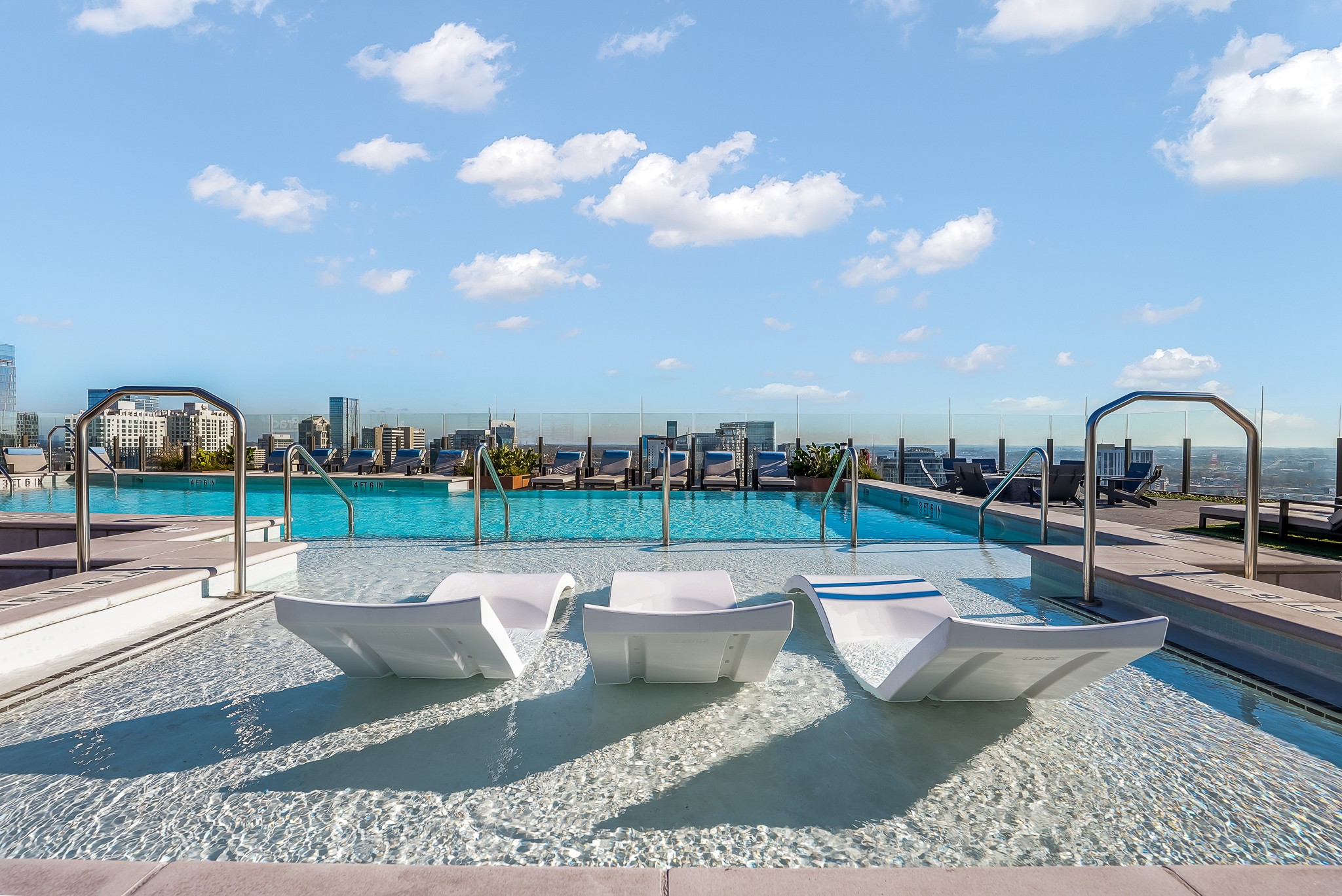 1212 Demonbreun St #1203 Nashville, TN 37203