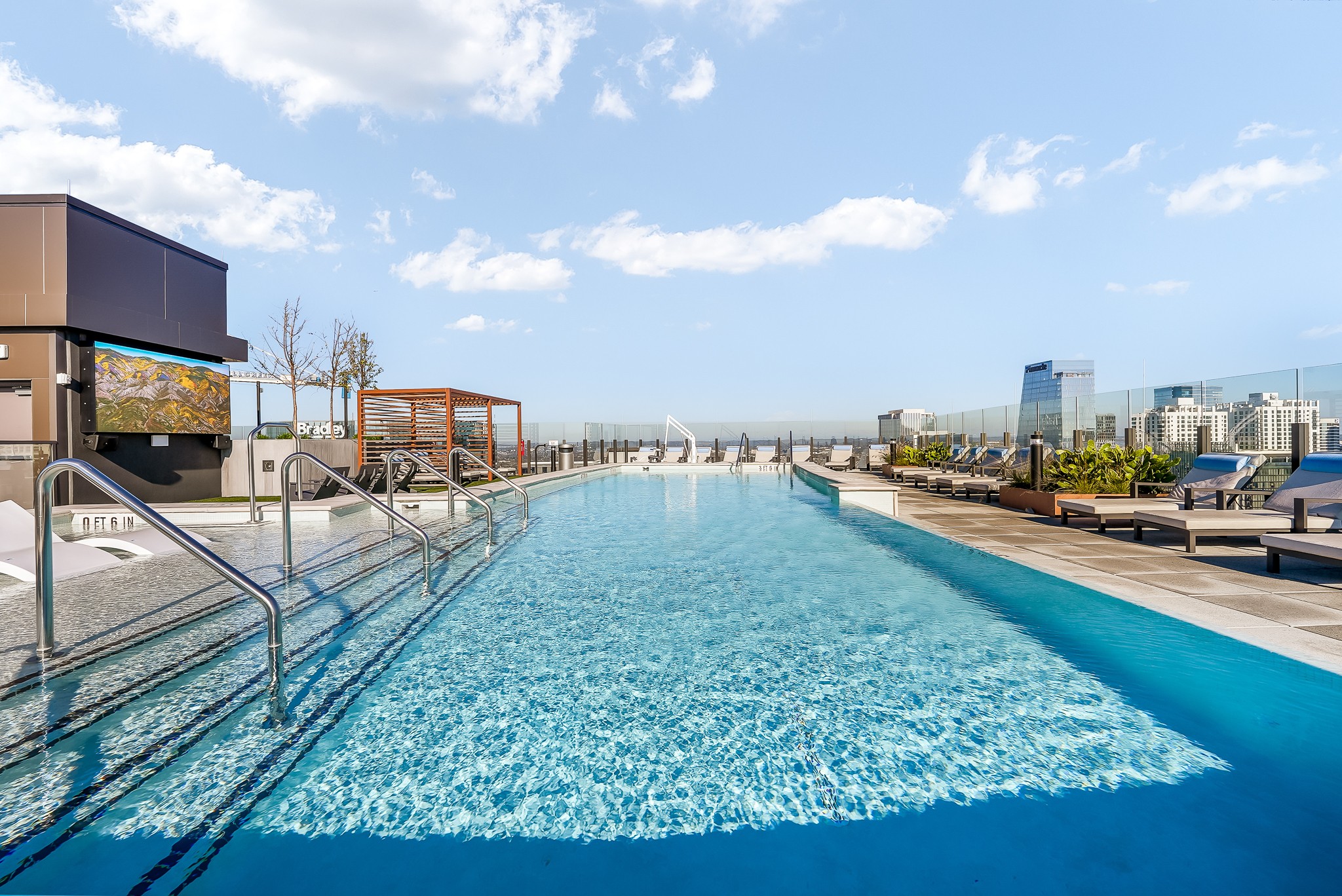 1212 Demonbreun St #1203 Nashville, TN 37203