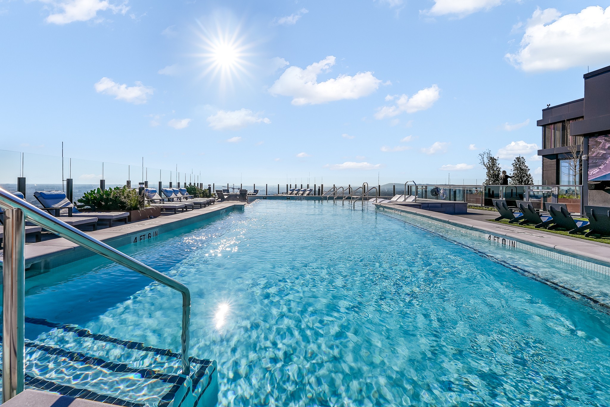 1212 Demonbreun St #1203 Nashville, TN 37203