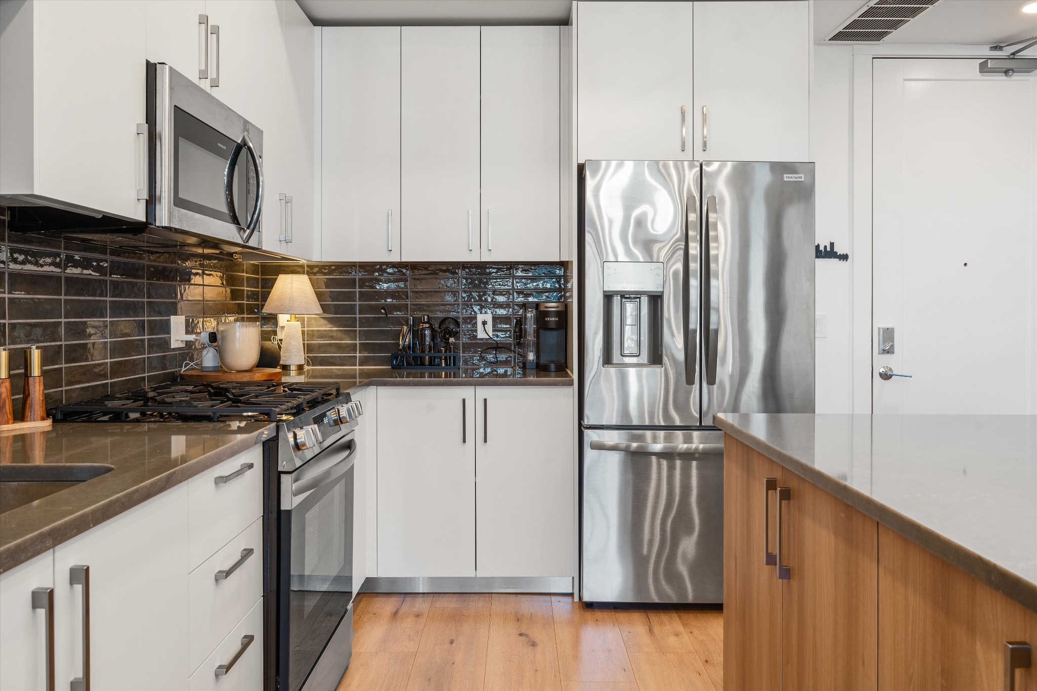 1212 Demonbreun St #1203 Nashville, TN 37203