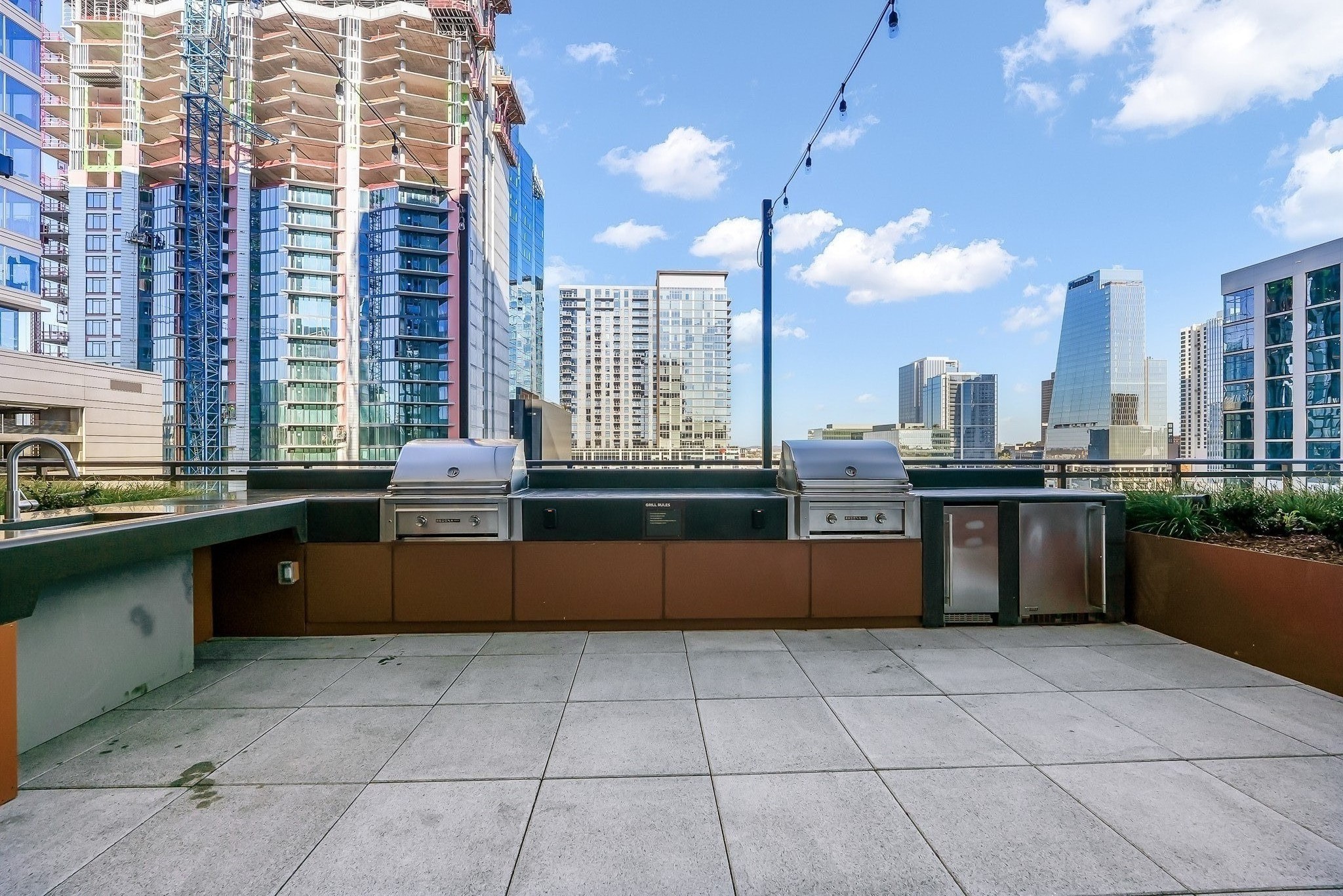 1212 Demonbreun St #1203 Nashville, TN 37203