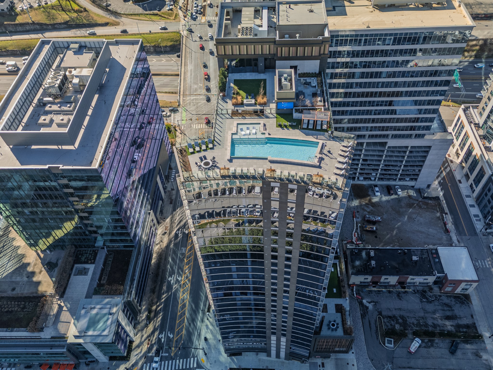 1212 Demonbreun St #1203 Nashville, TN 37203